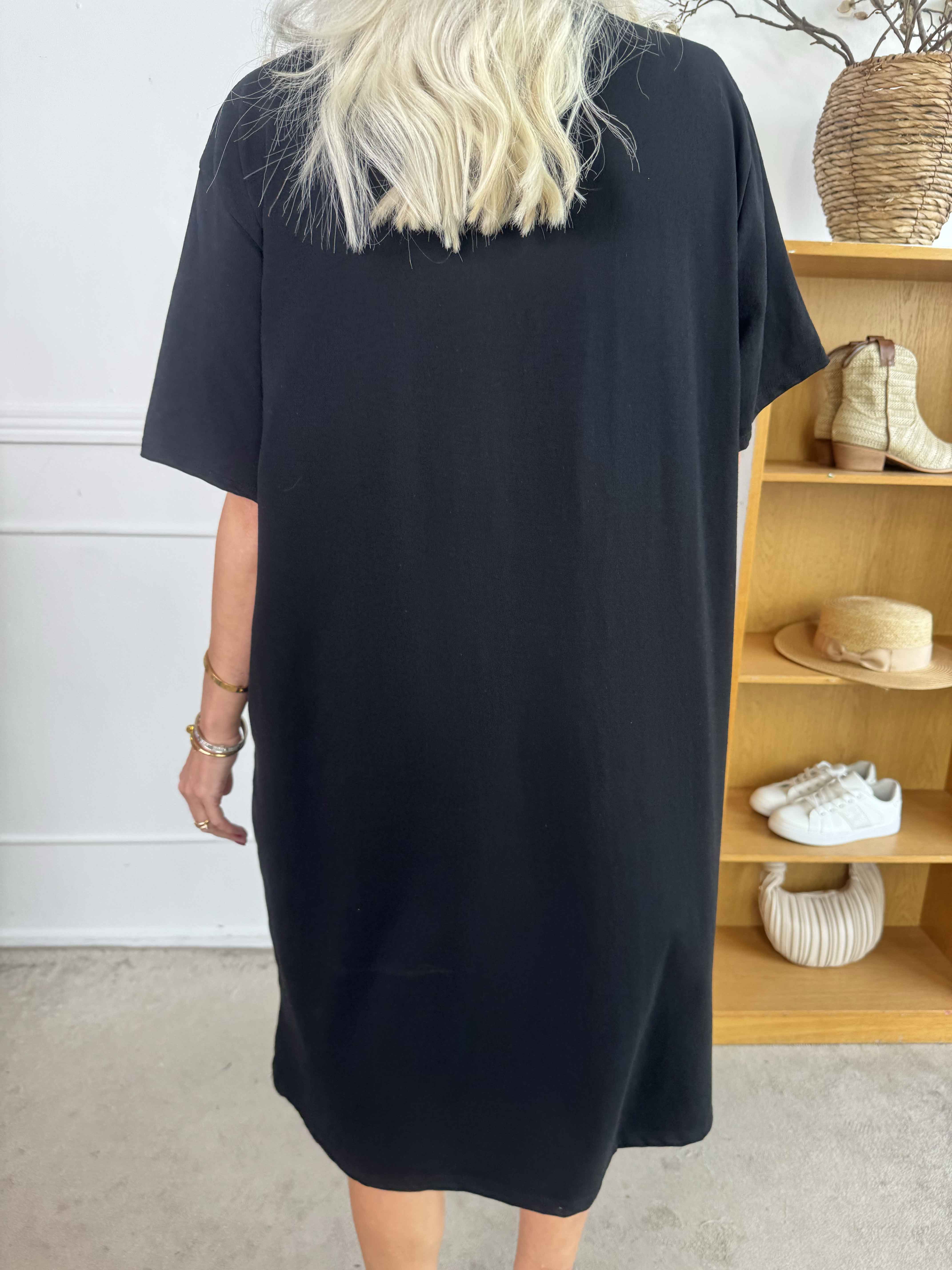 Alice - Joggingklänning i bomull med Paris stående på bröstet