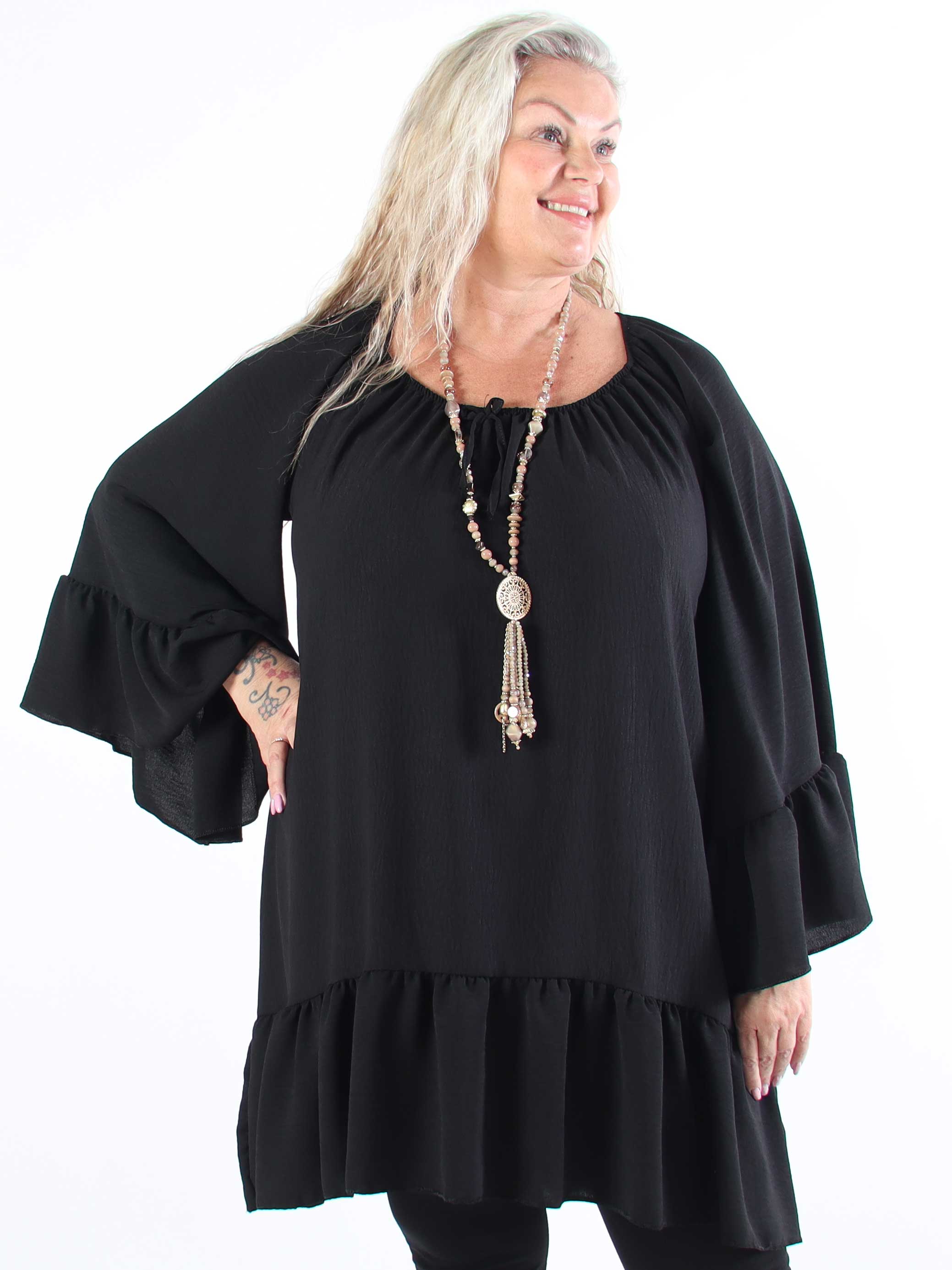 Alicia - Tunikaklänning i plus size med elastisk halsringning