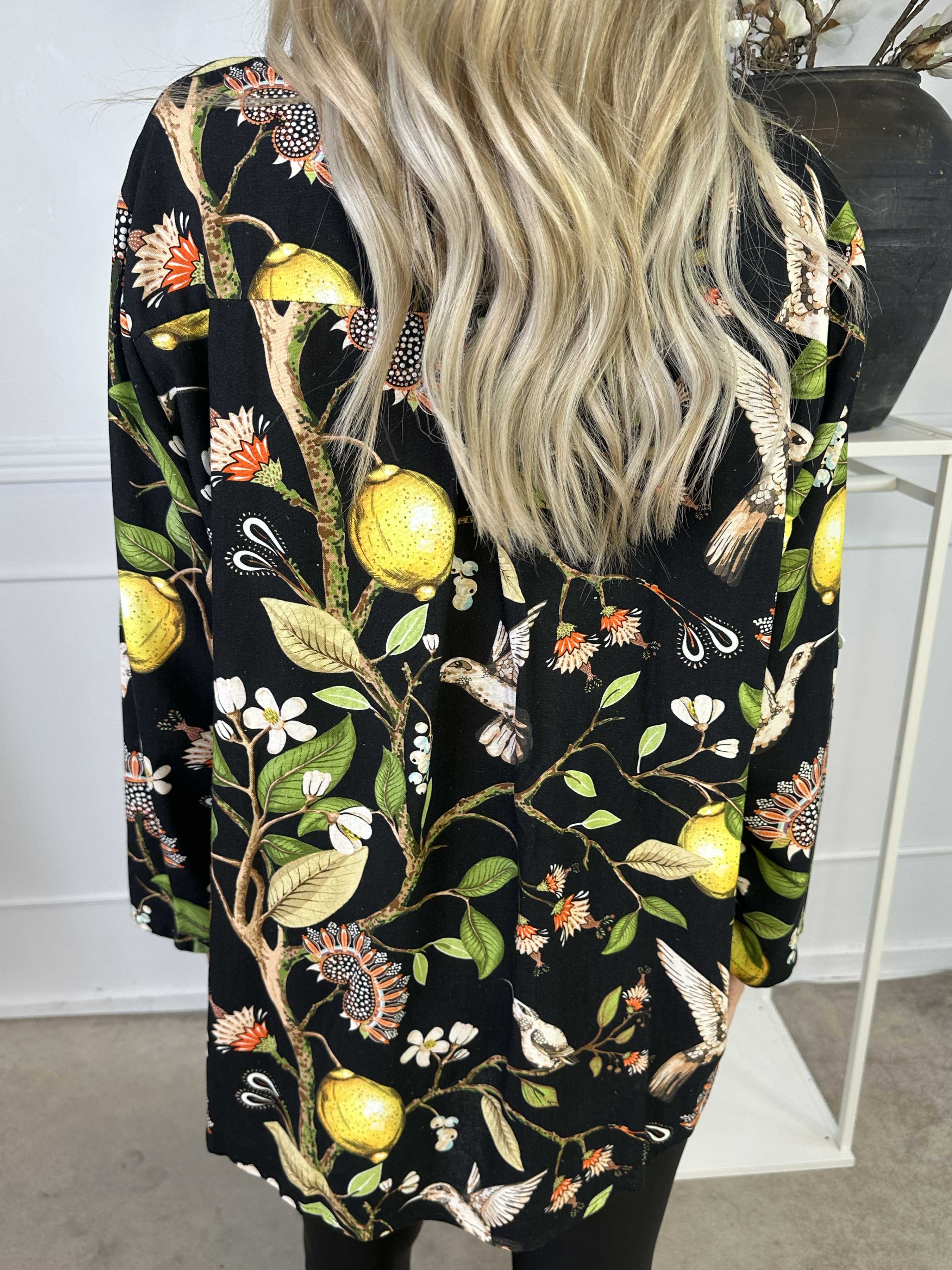 Almira - Söt linne- och bomullsskjorta med fågelmotiv