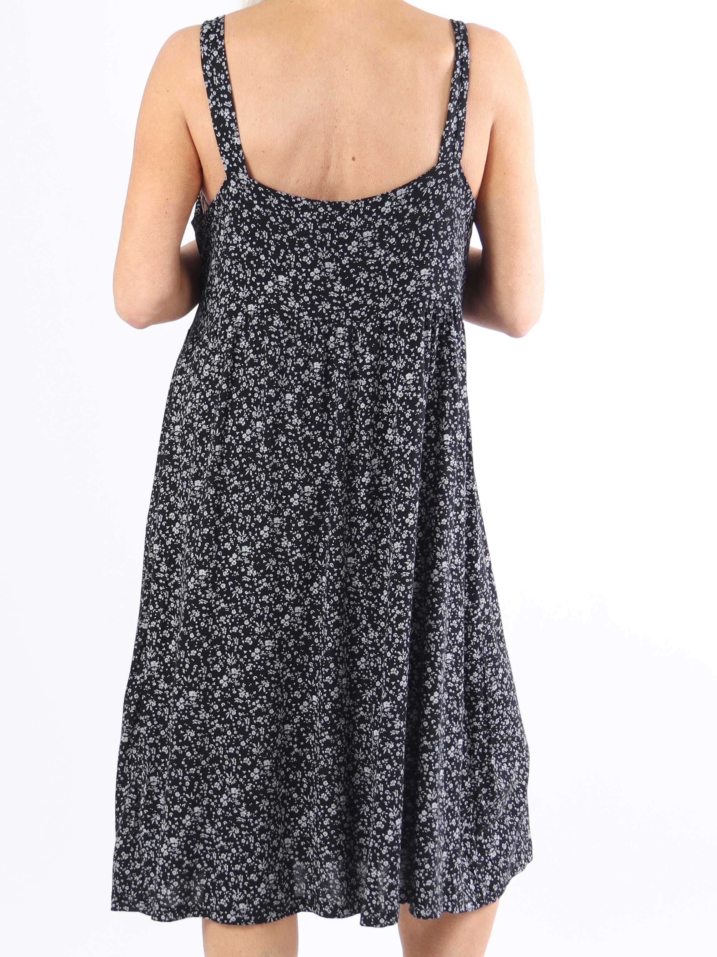 Alva - Blommig sommarklänning i stor storlek med dekorativa knappar