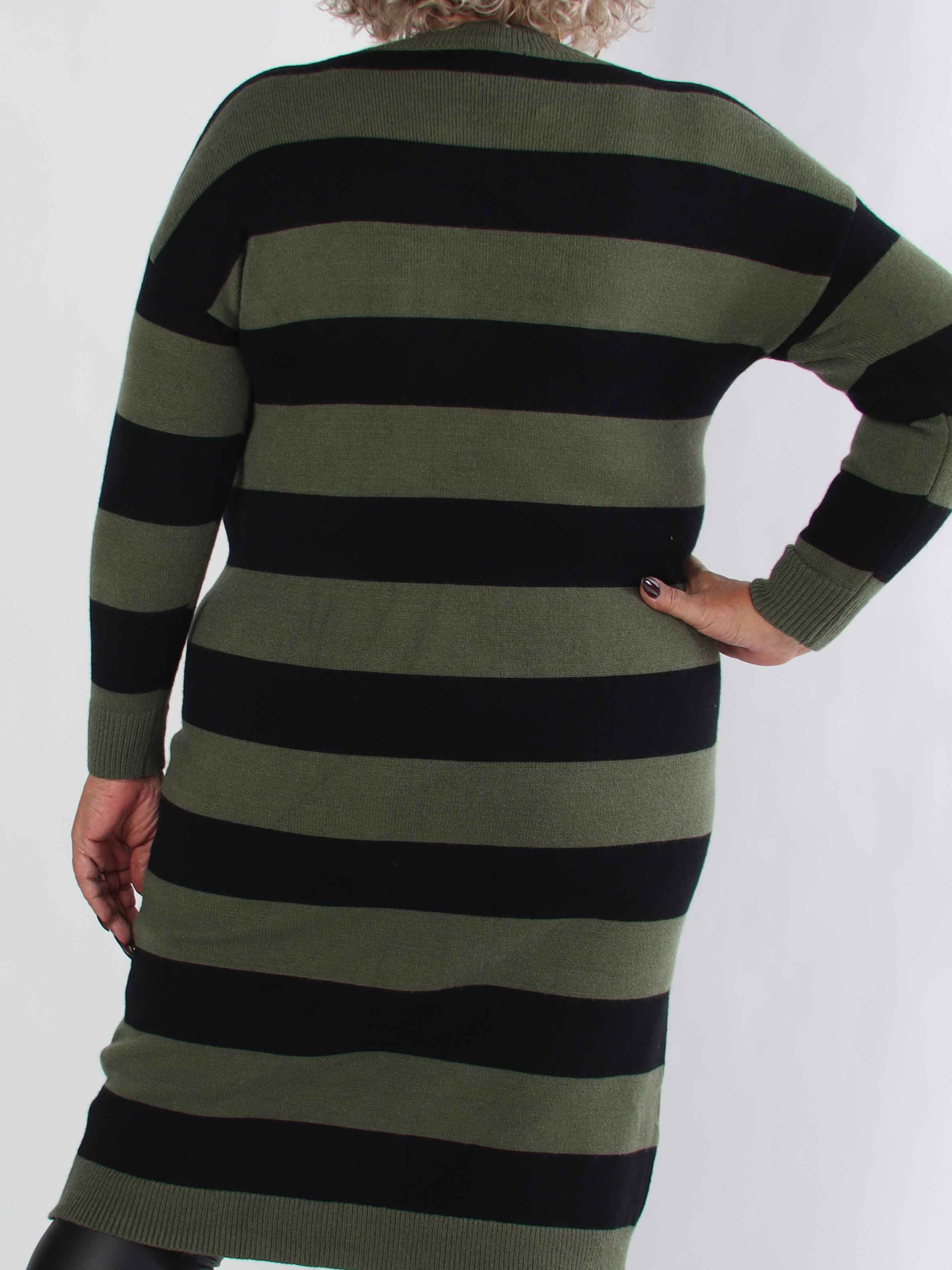 Alvilda - Lång mjuk stickad klänning med ränder