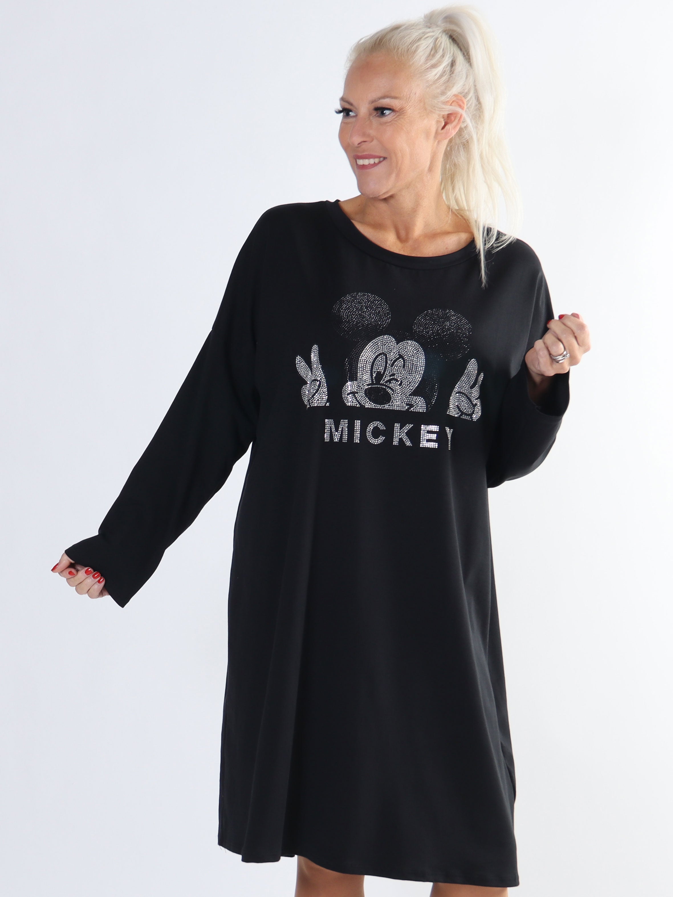 Amal Glitter - Bomullsklänning i plus size med tryck i glitter