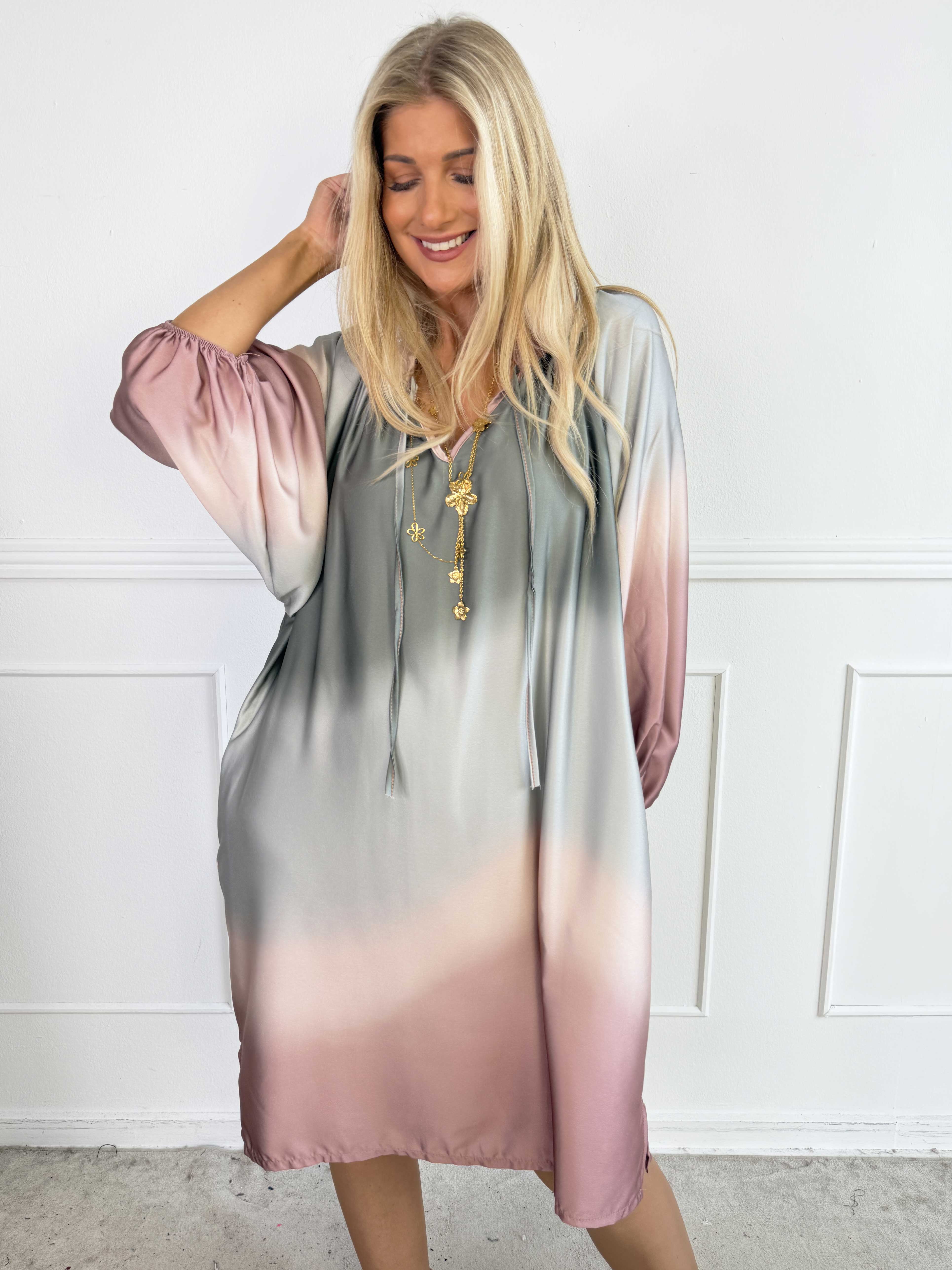 Amidala Batik - Elegant tunikaklänning i batikmönster med fickor