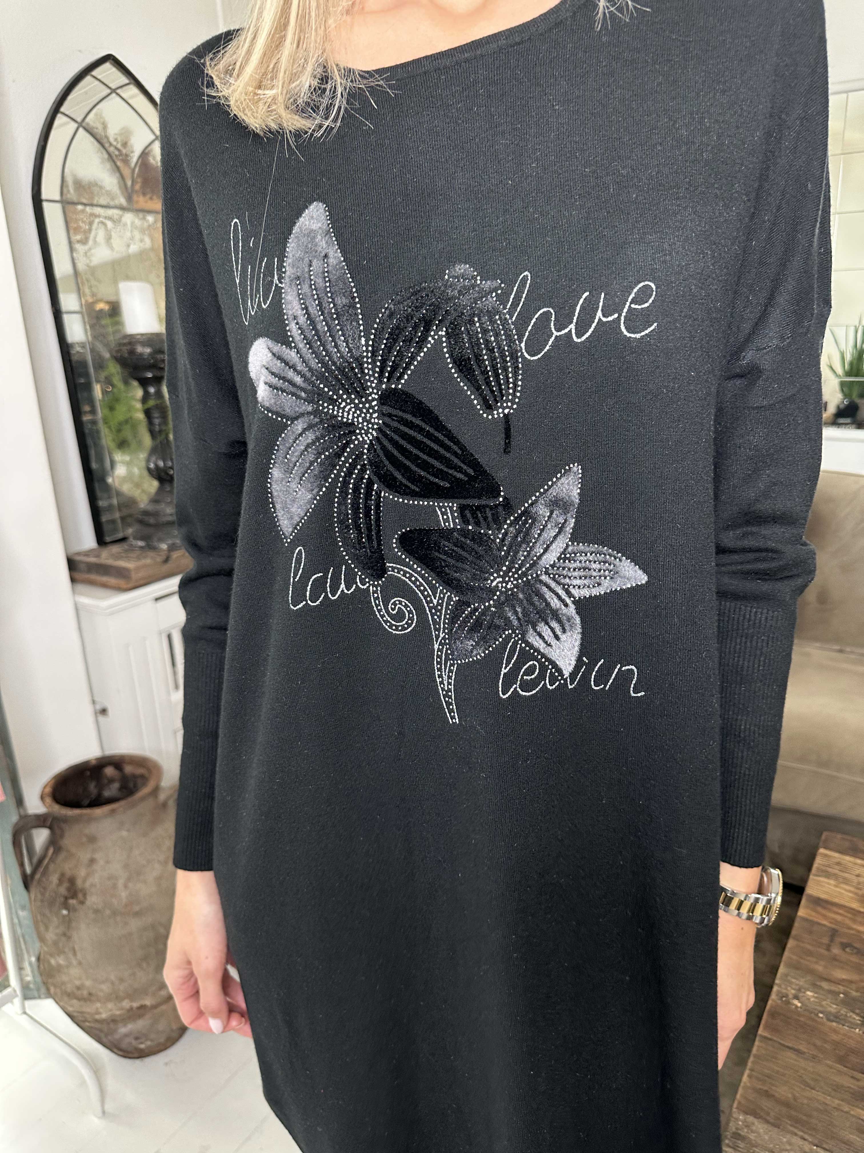 Amilie - Mjuk klänning med blommigt tryck