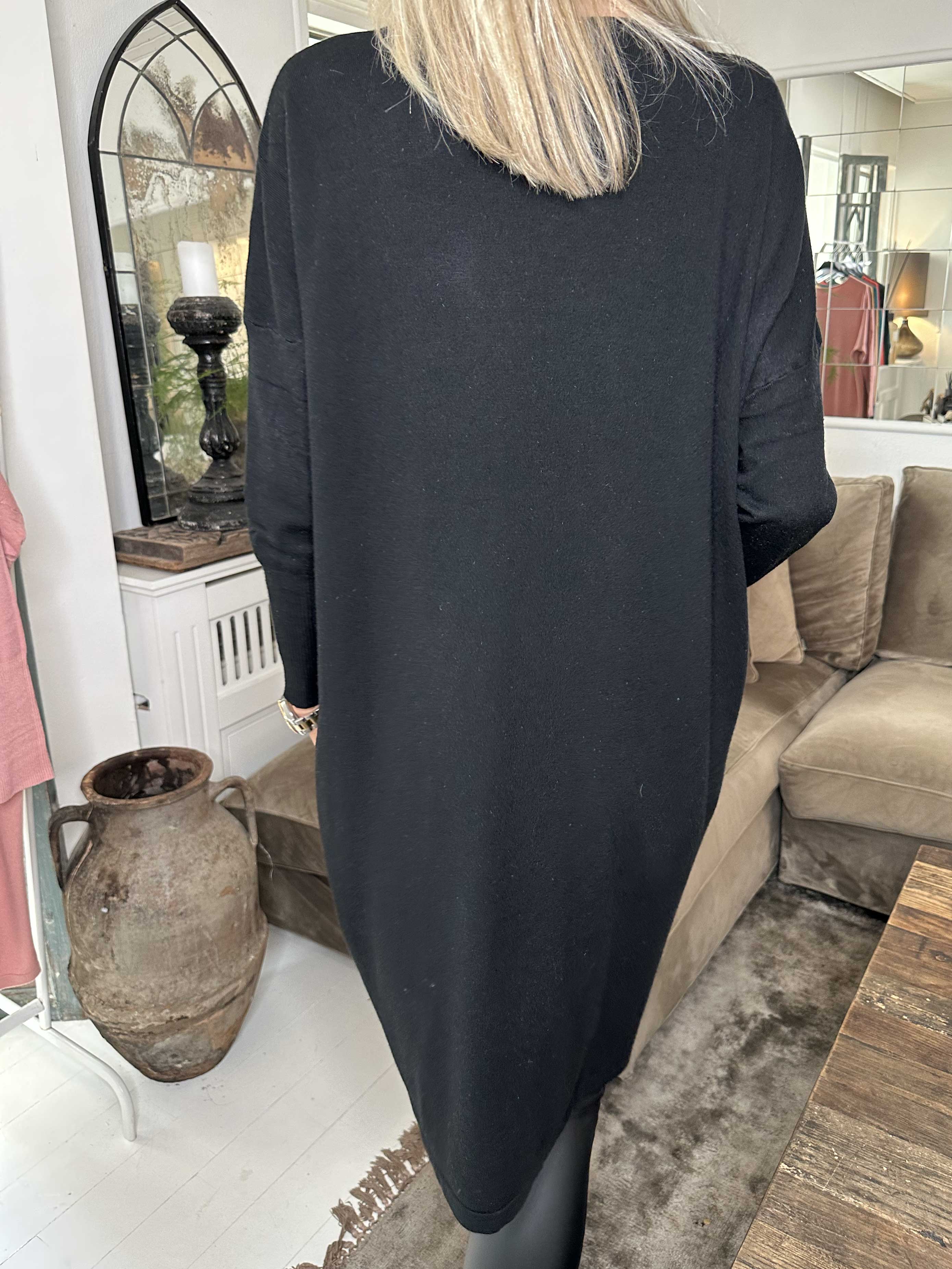 Amilie - Mjuk klänning med blommigt tryck