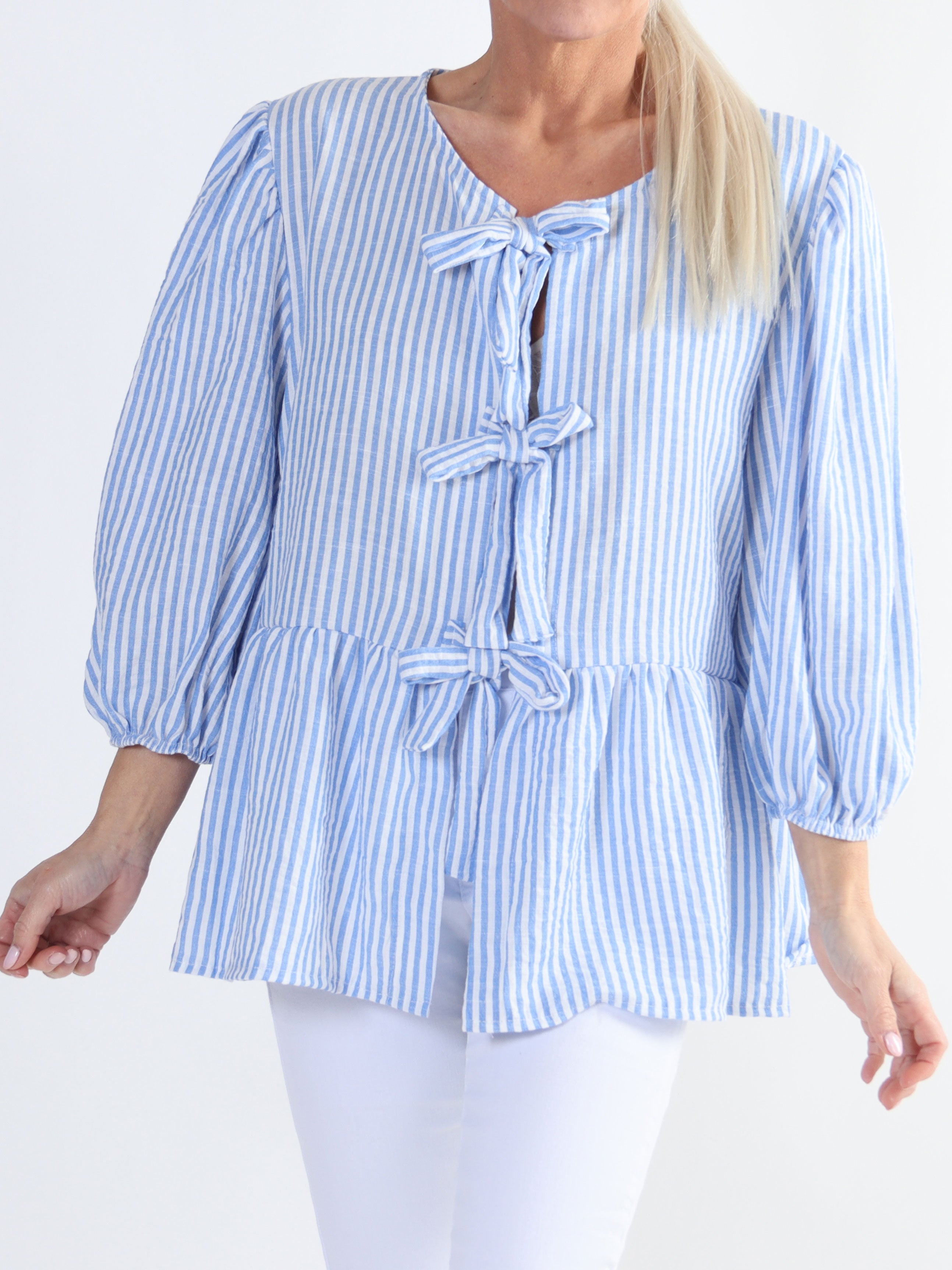 Andrea - Söt randig bomullstunika med rosetter och ballongärmar