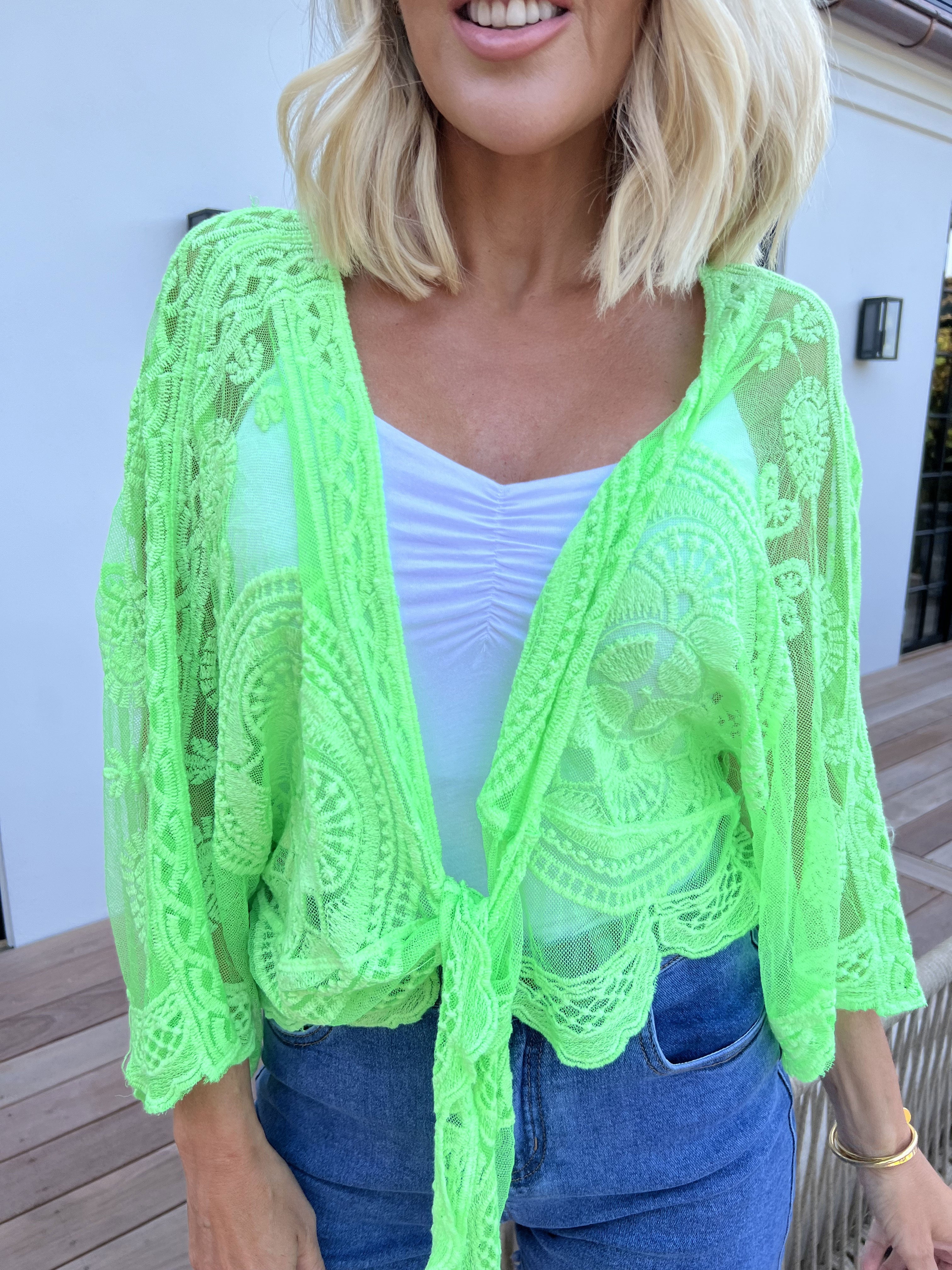 Andromeda - Söt kort kofta i spets