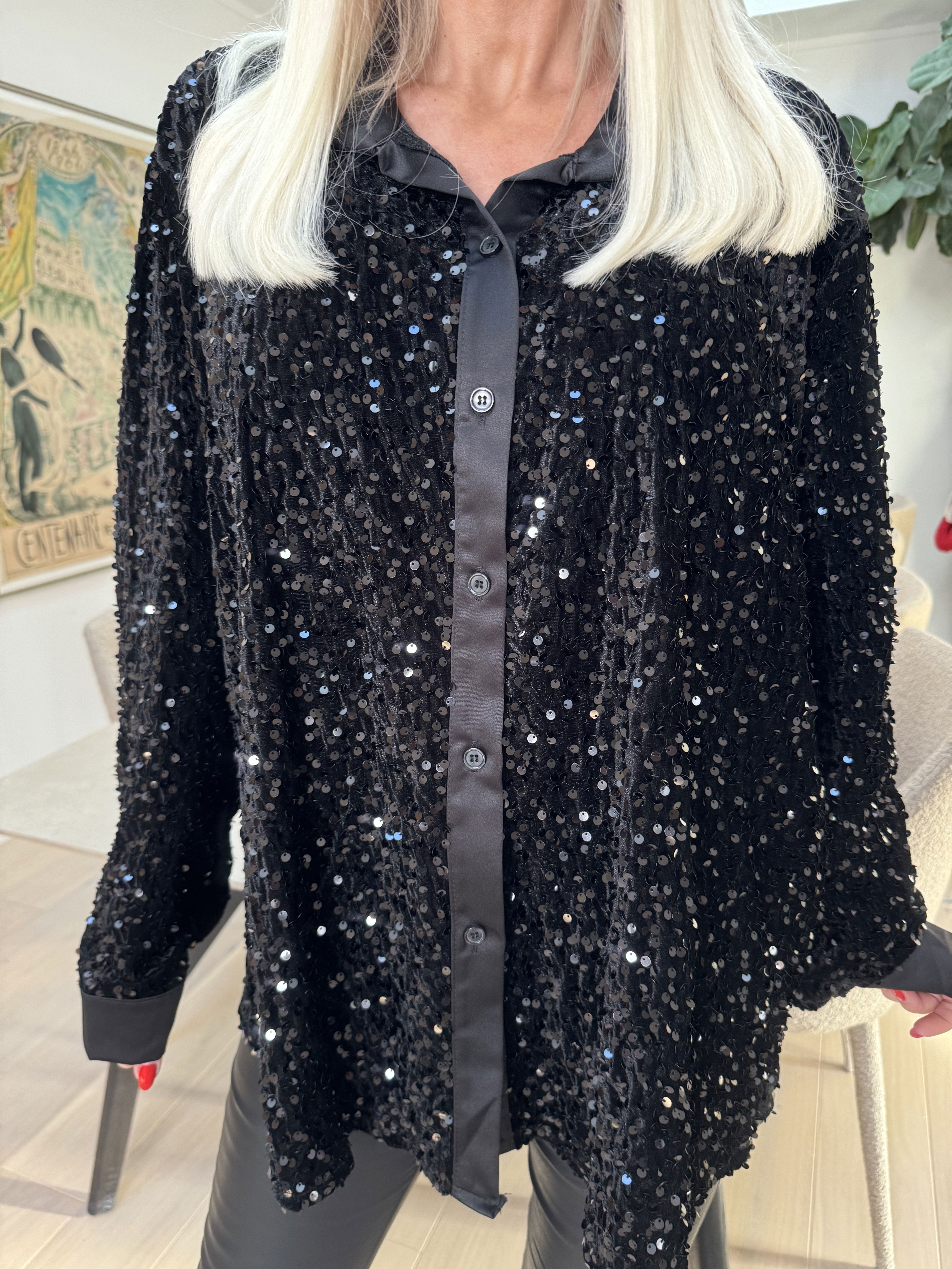 Anicha - Vacker skjorta med paljetter och velour