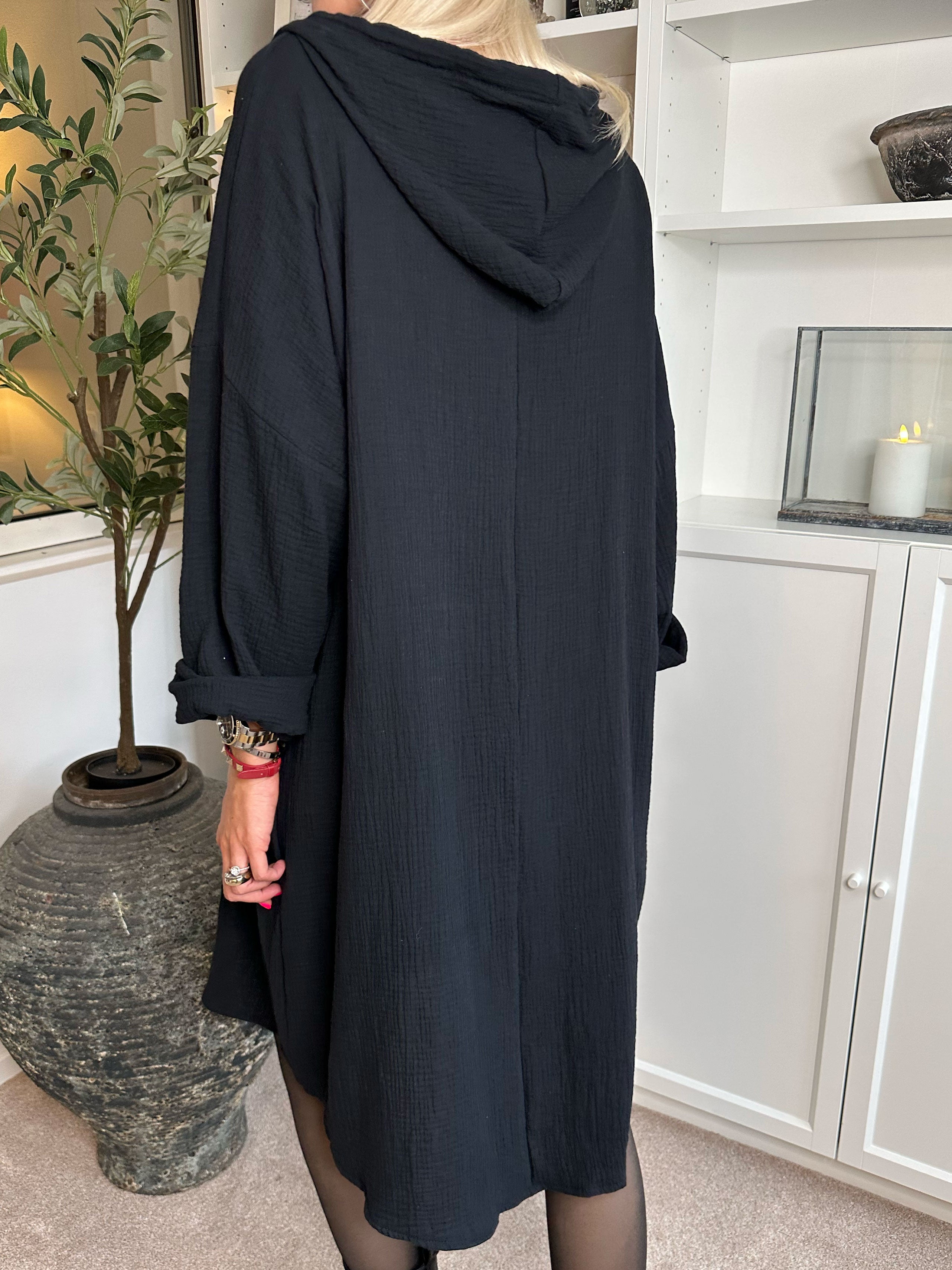 Anicha - Mjuk plus size klänning i bomull med luva