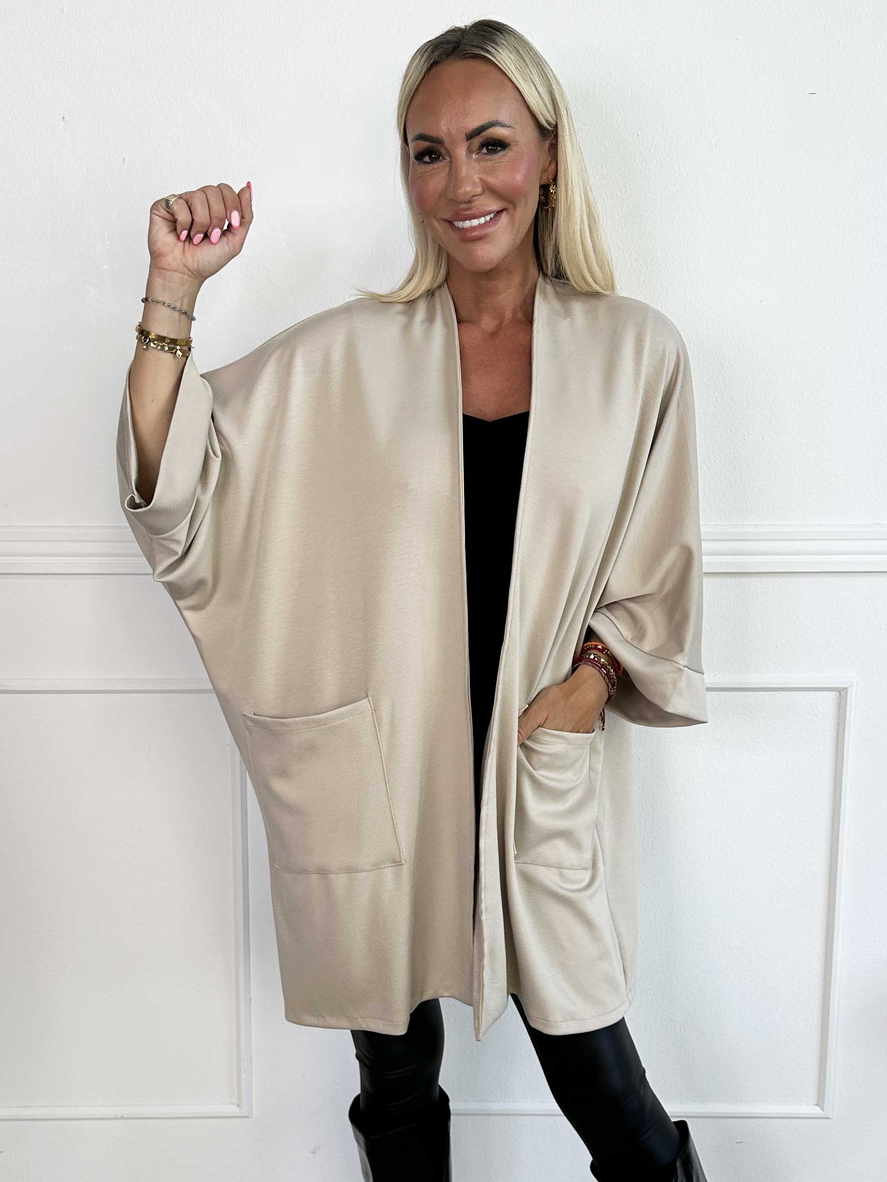 Annah Cardigan - Mjuk oversized kofta med fickor