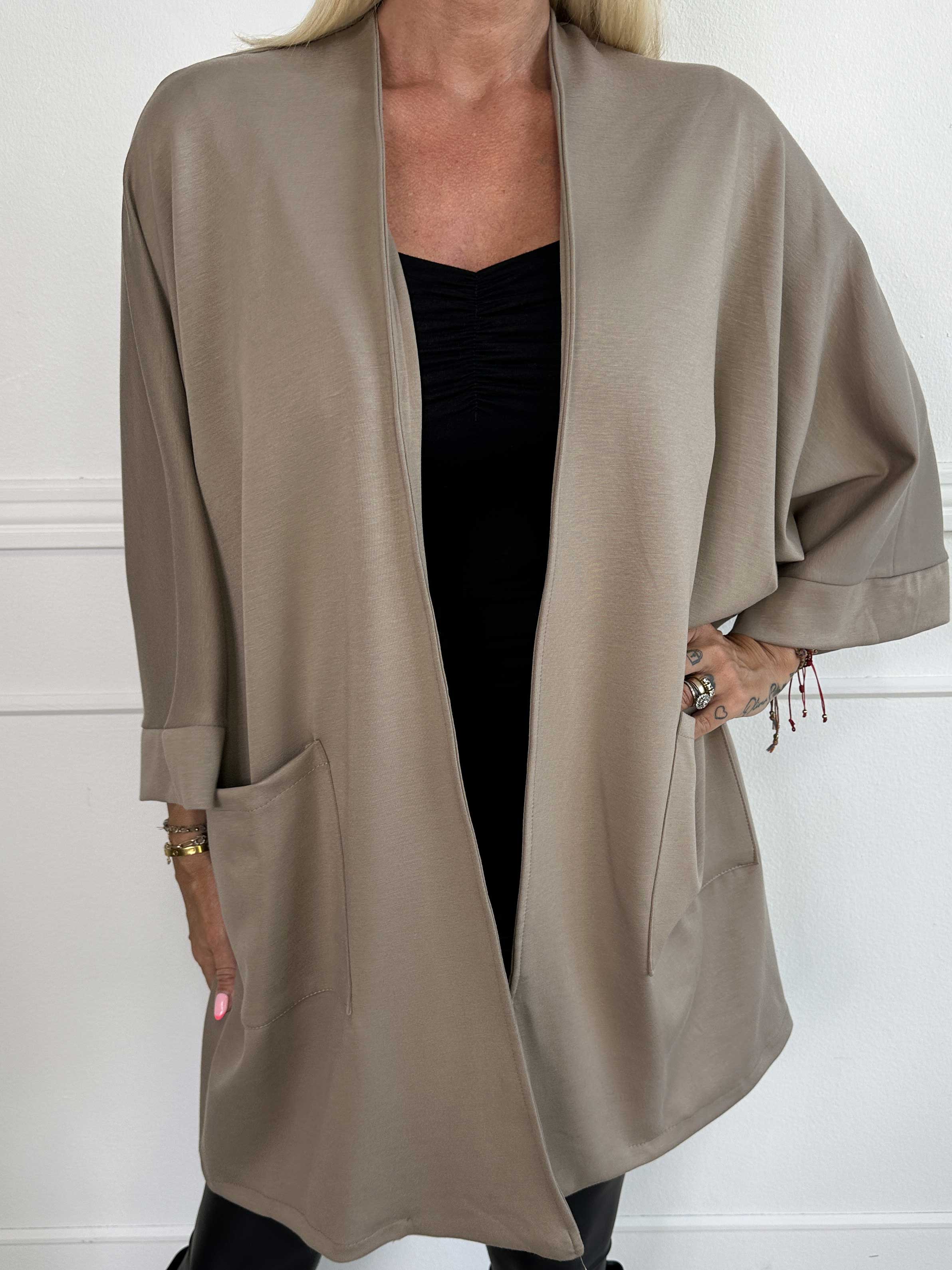 Annah Cardigan - Mjuk oversized kofta med fickor