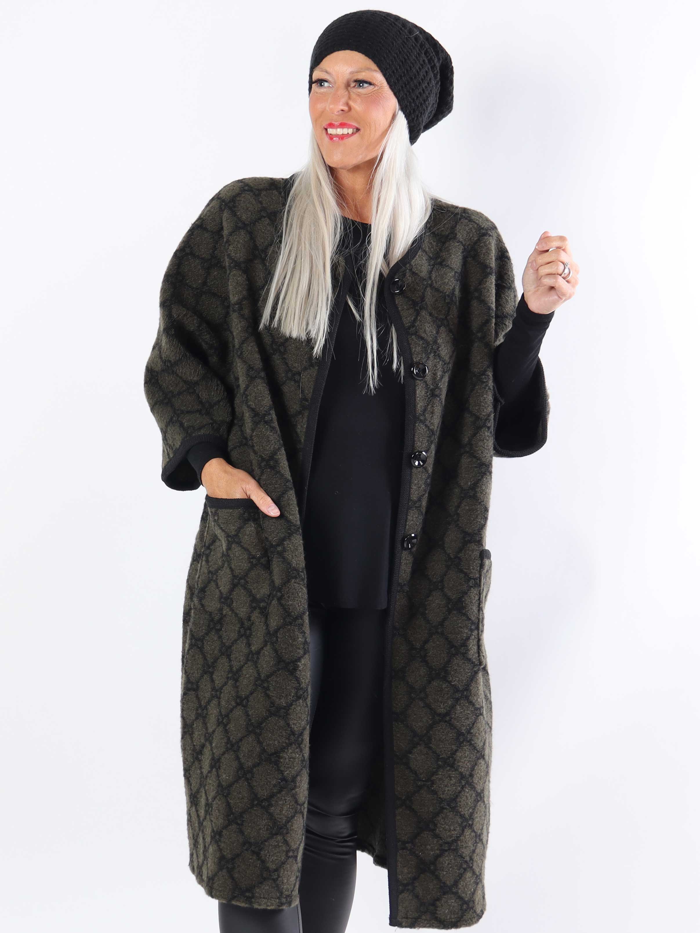 Arianna - Mönstrad plus size-kappa med ull