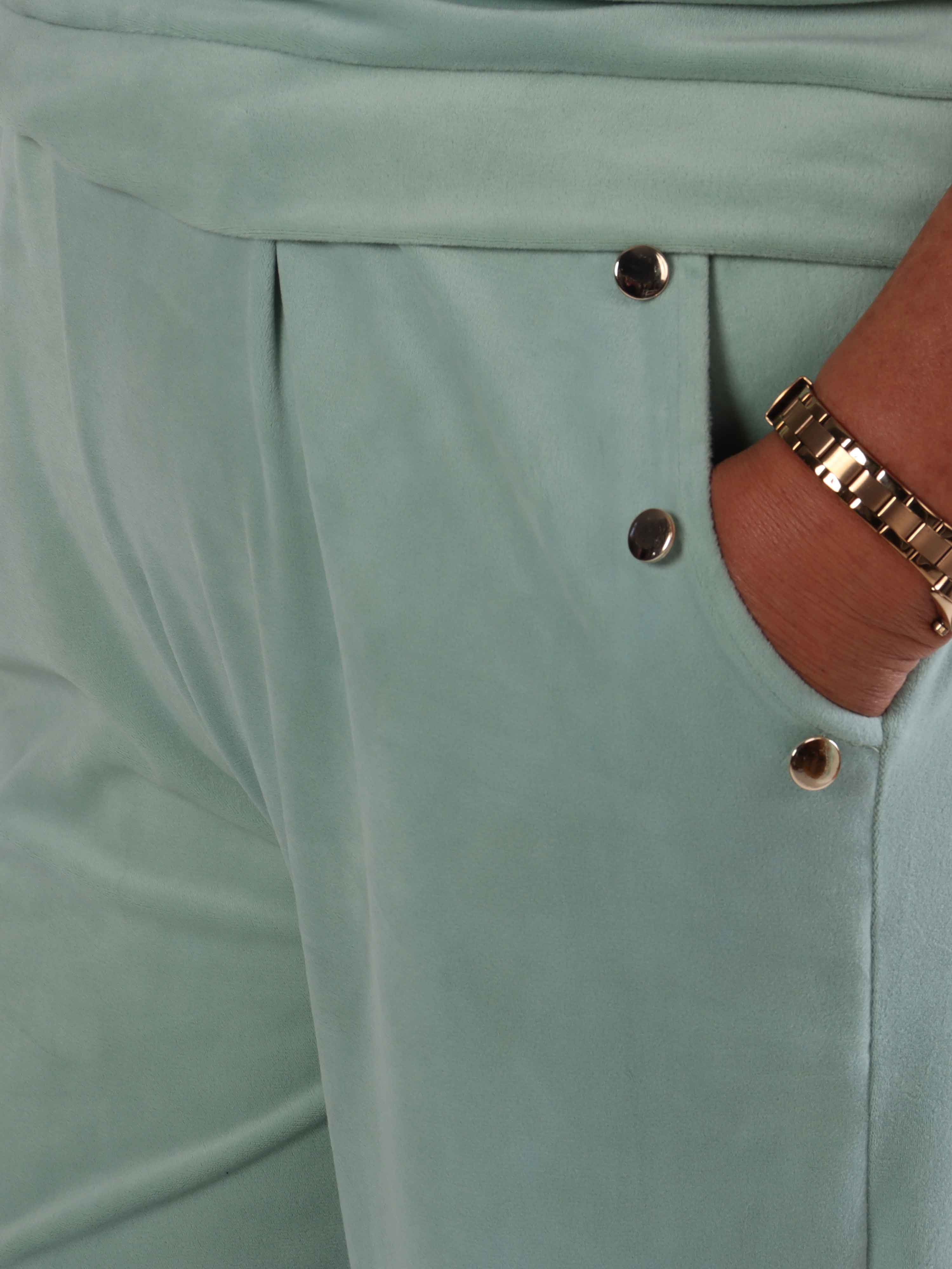 Arina - Mjuk velour plus size mjukisset med guldknappar