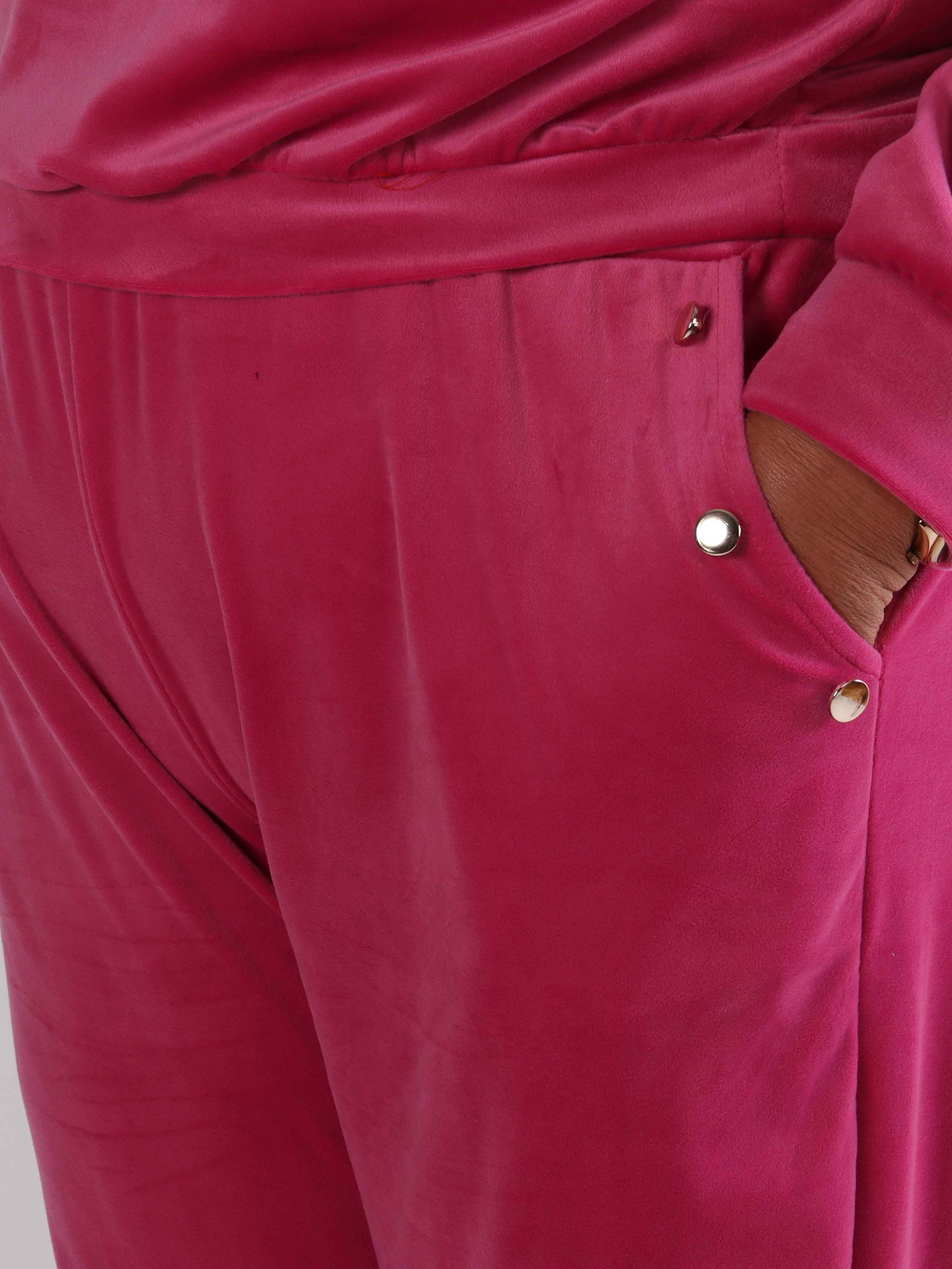 Arina - Mjuk velour plus size mjukisset med guldknappar