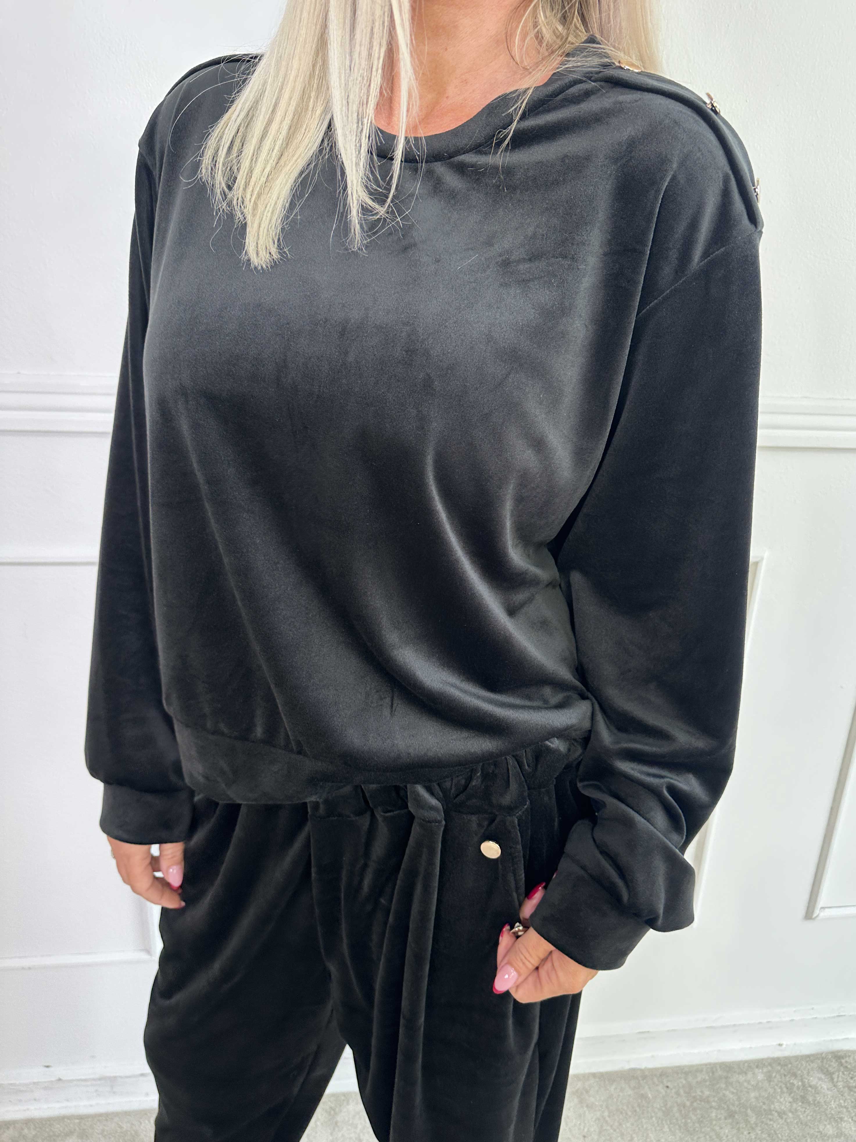 Arina - Mjuk velour mjukisset med guldknappar