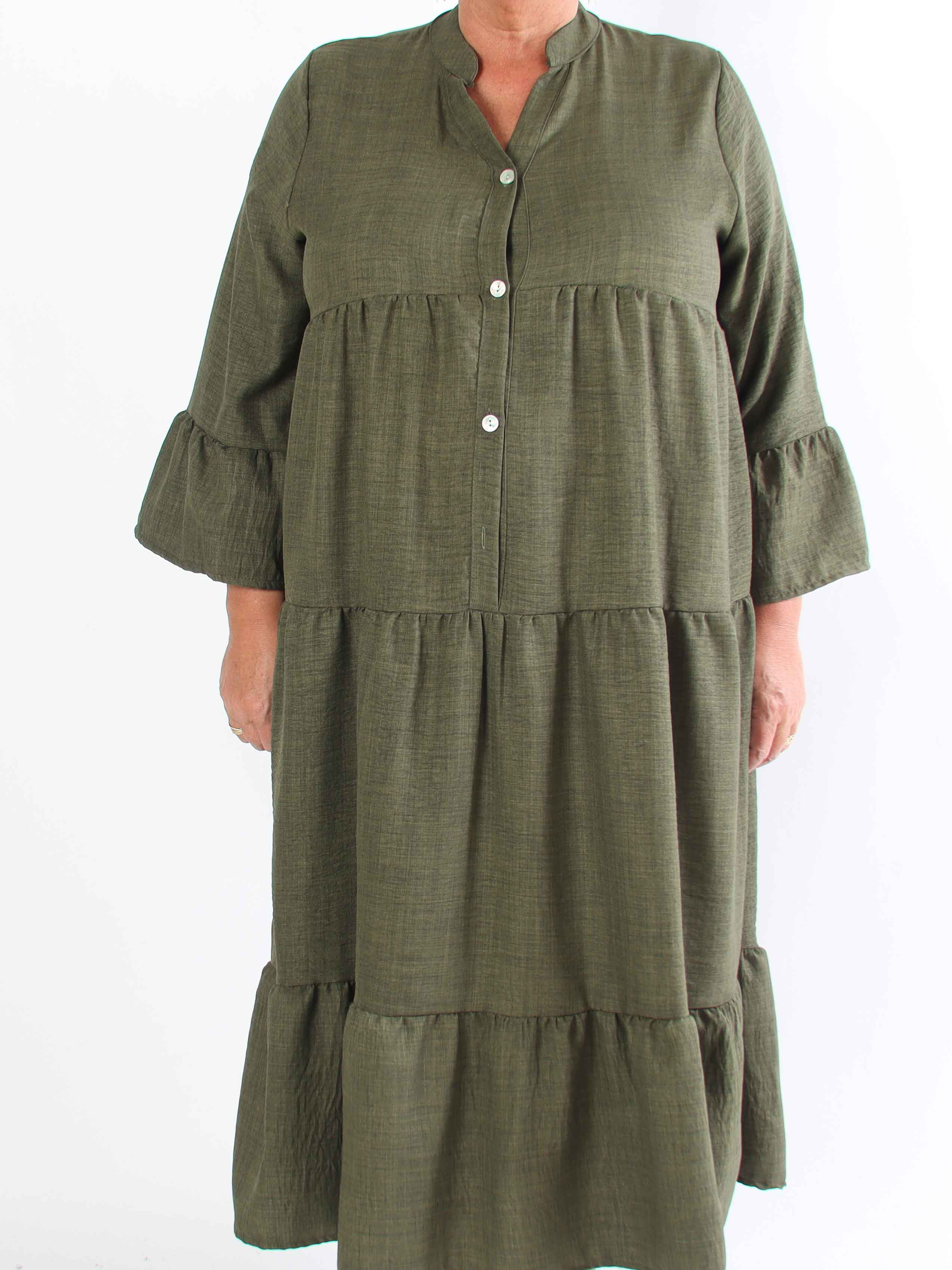 Arjana - Plus size-klänning med lager-på-lager-look och knappar