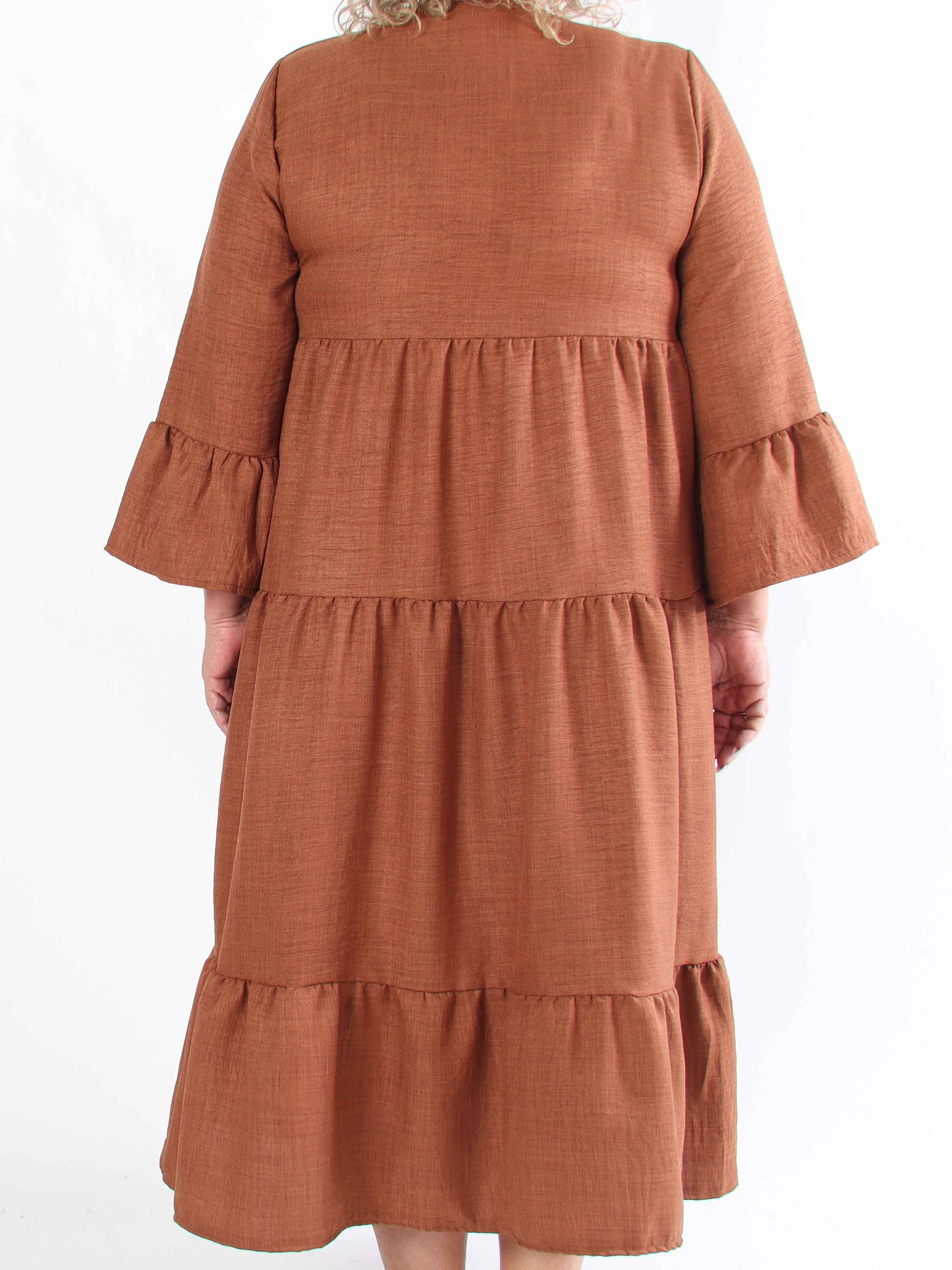 Arjana - Plus size-klänning med lager-på-lager-look och knappar