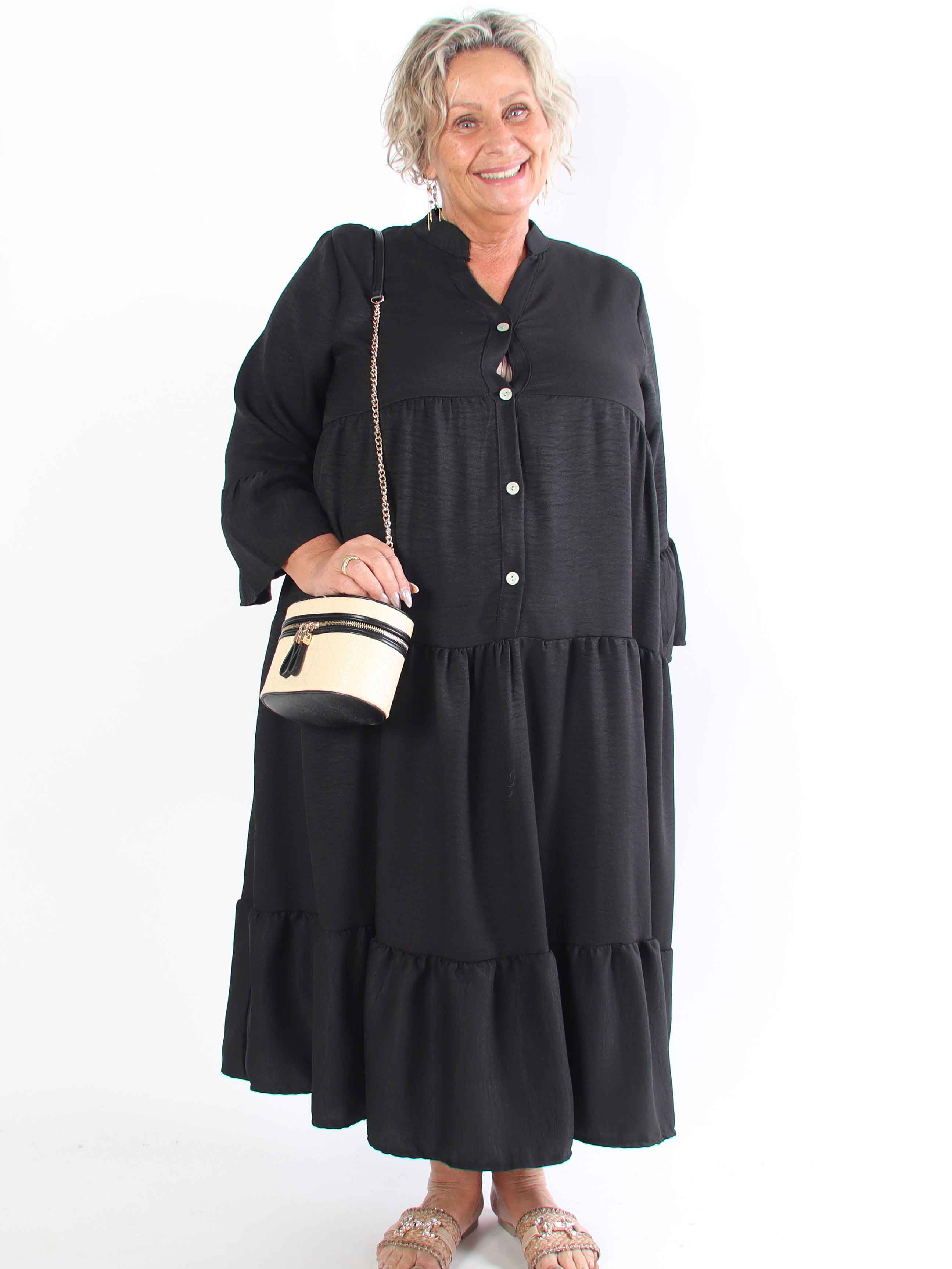 Arjana - Plus size-klänning med lager-på-lager-look och knappar