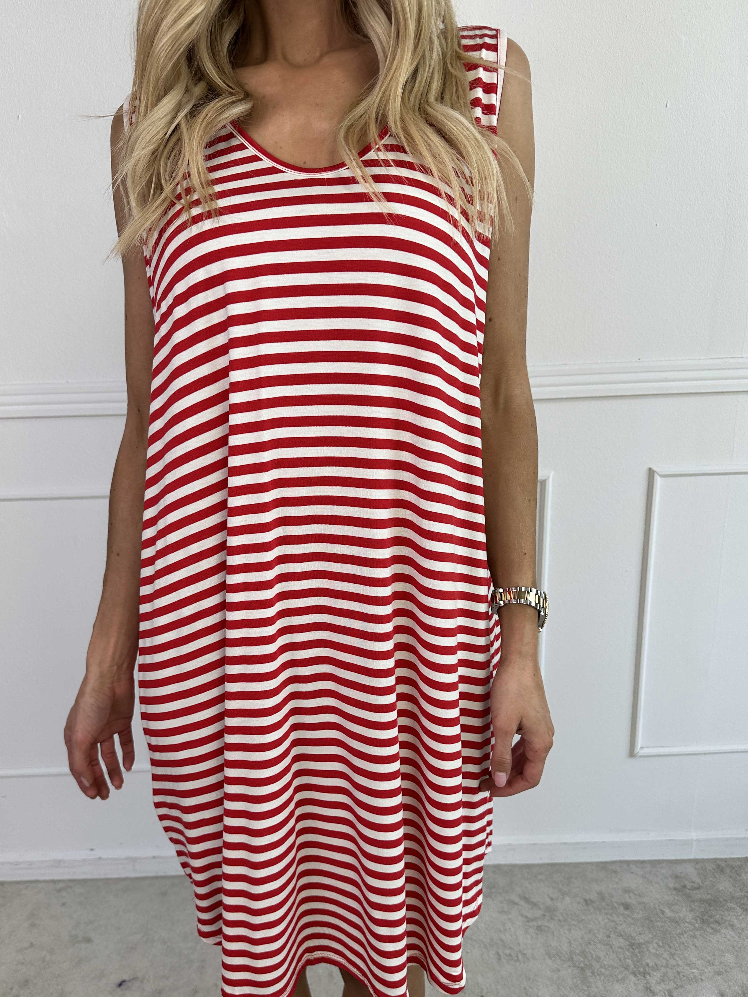 Arya - Mjuk randig viskosklänning