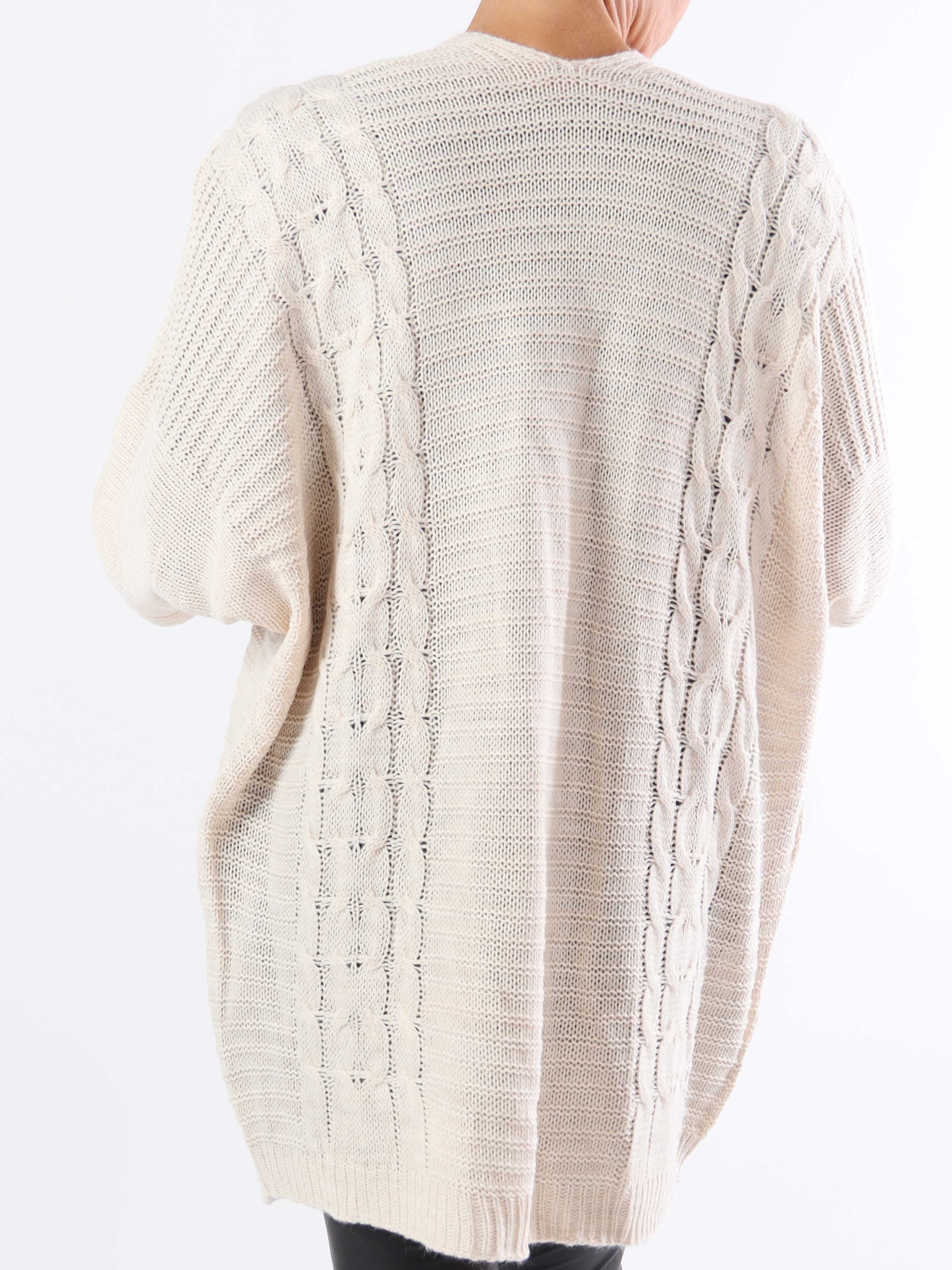 Avalon - Stickad cardigan i plus size med korta ärmar