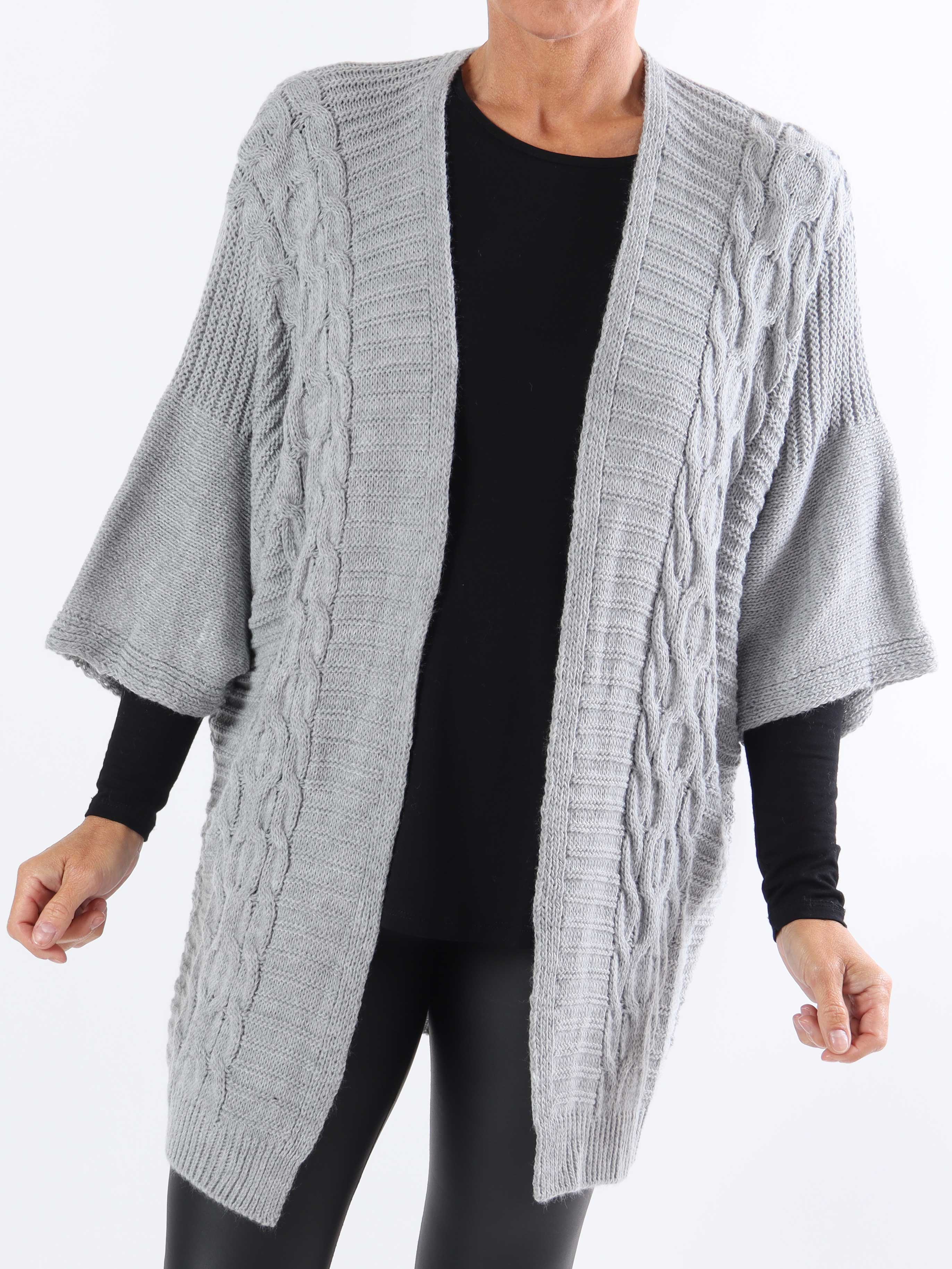 Avalon - Stickad cardigan i plus size med korta ärmar