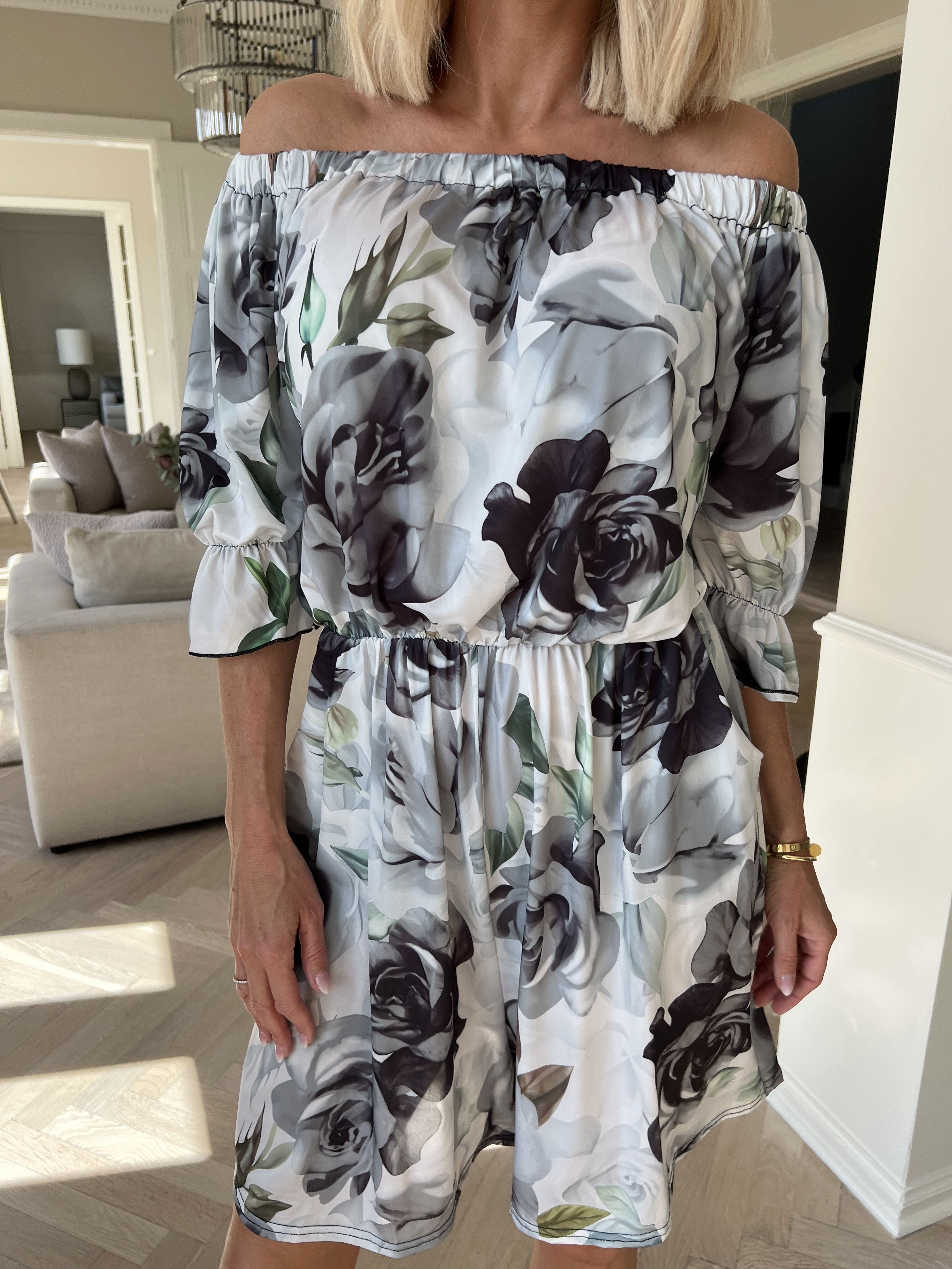 Ayla Playsuit - Elastisk blommig byxdräkt