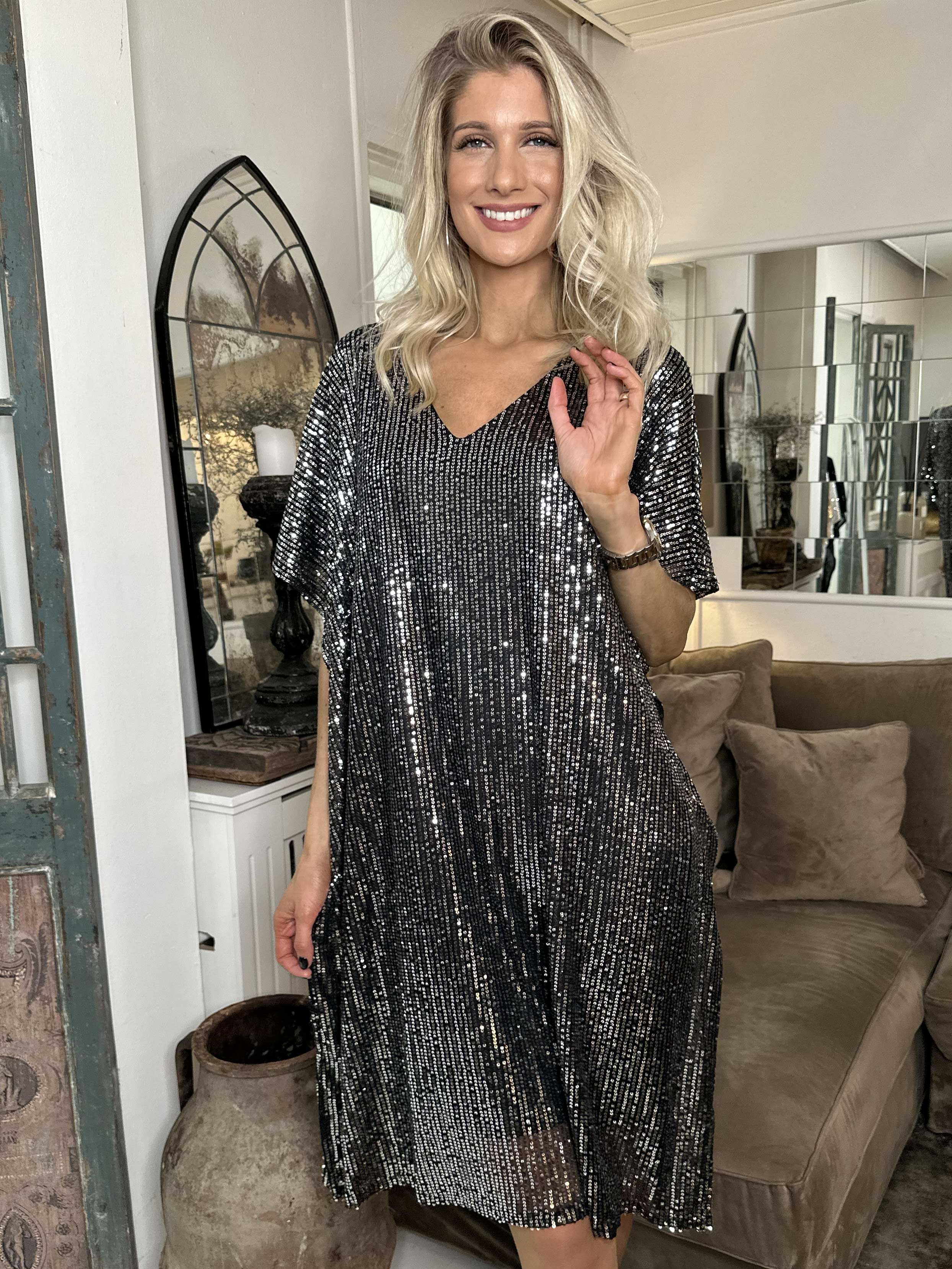 Azmina - Tunikaklänning med lös passform och paljetter