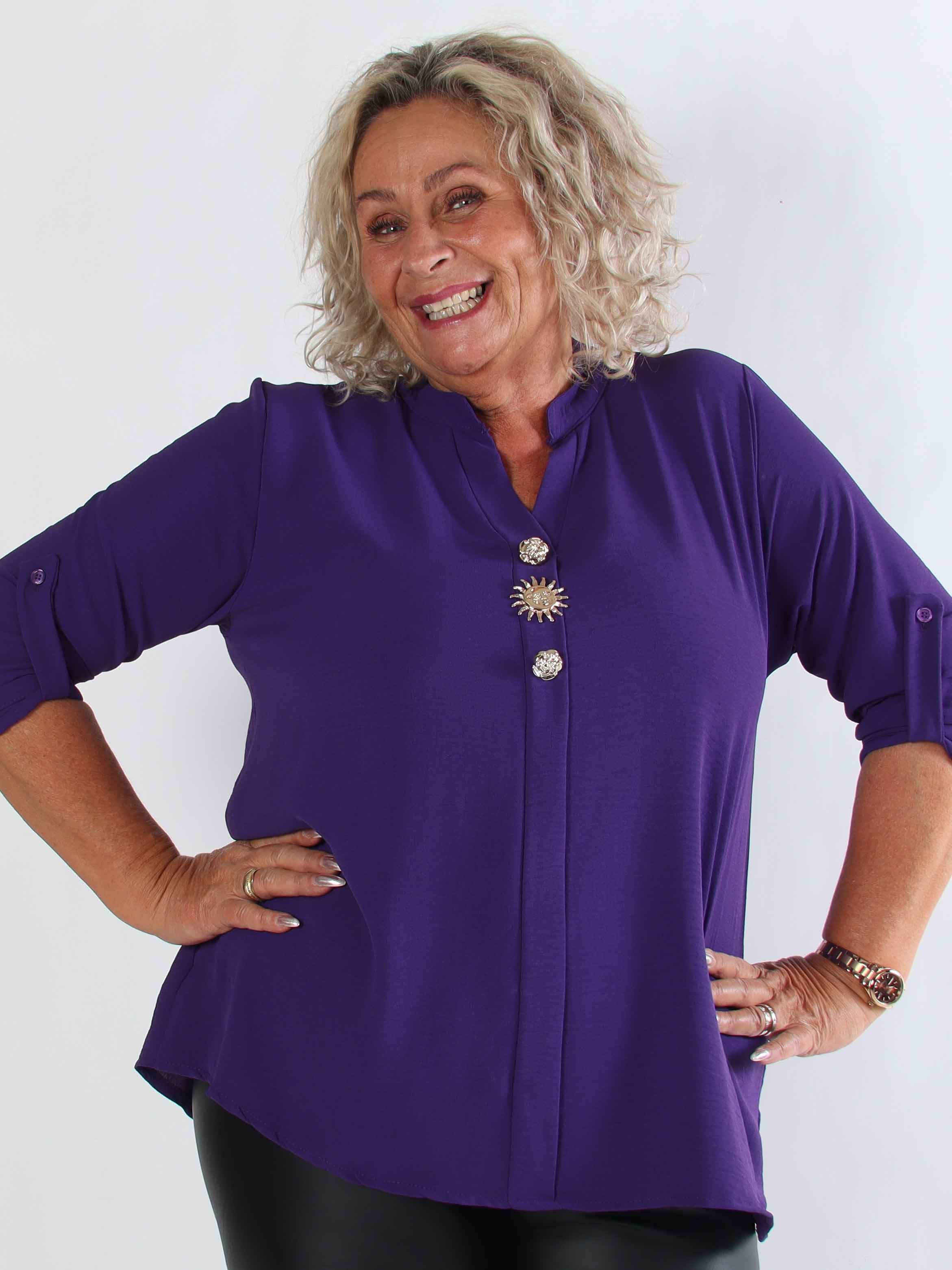 Bekka - Plus size skjorta i viskos med guldfärgade knappar och brosch