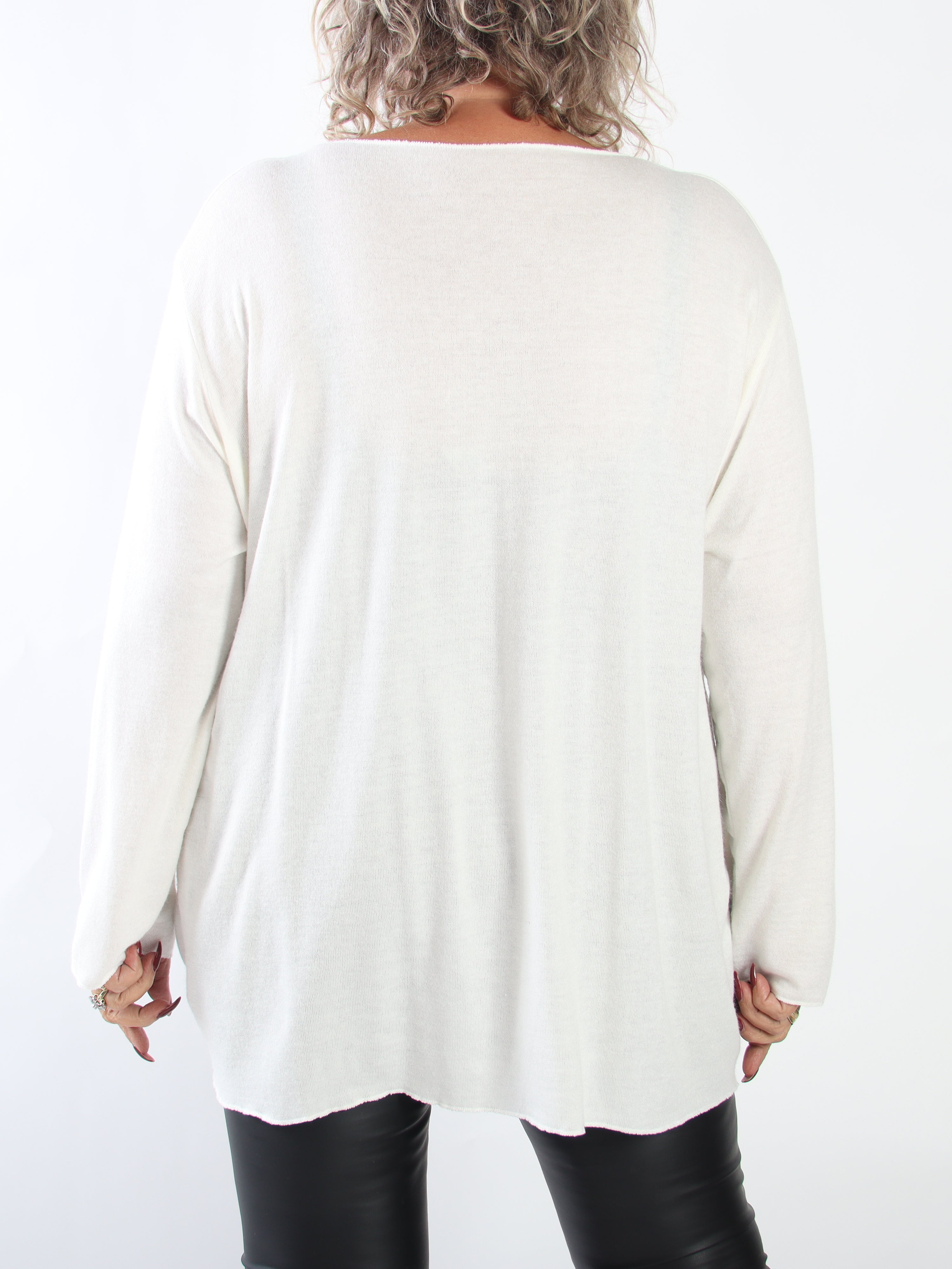 Belis - Mjuk och lätt stickad tröja i plus size i viskos med en vacker V-ringning och behaglig passform