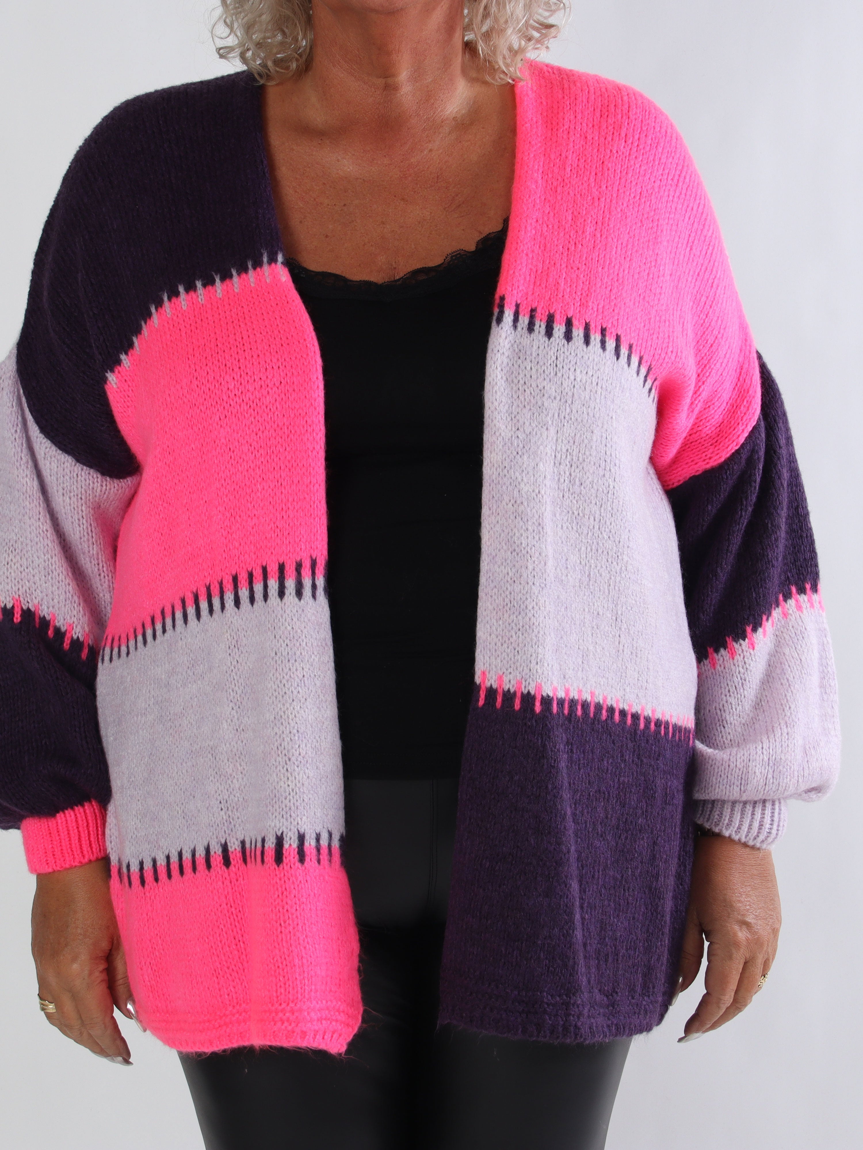 Belis - Flerfärgad stickad plus size kofta