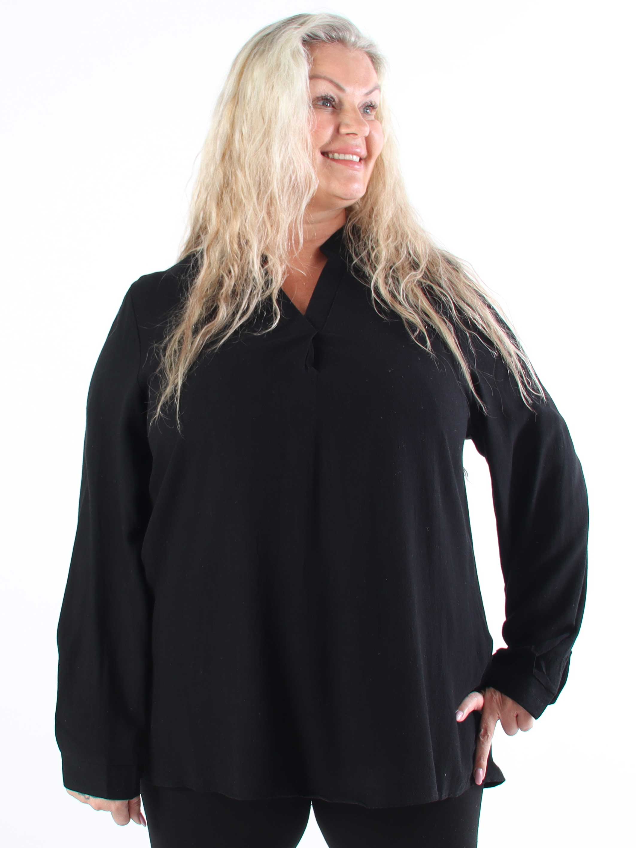 Benna - Enfärgad tunika i mjuk viskos