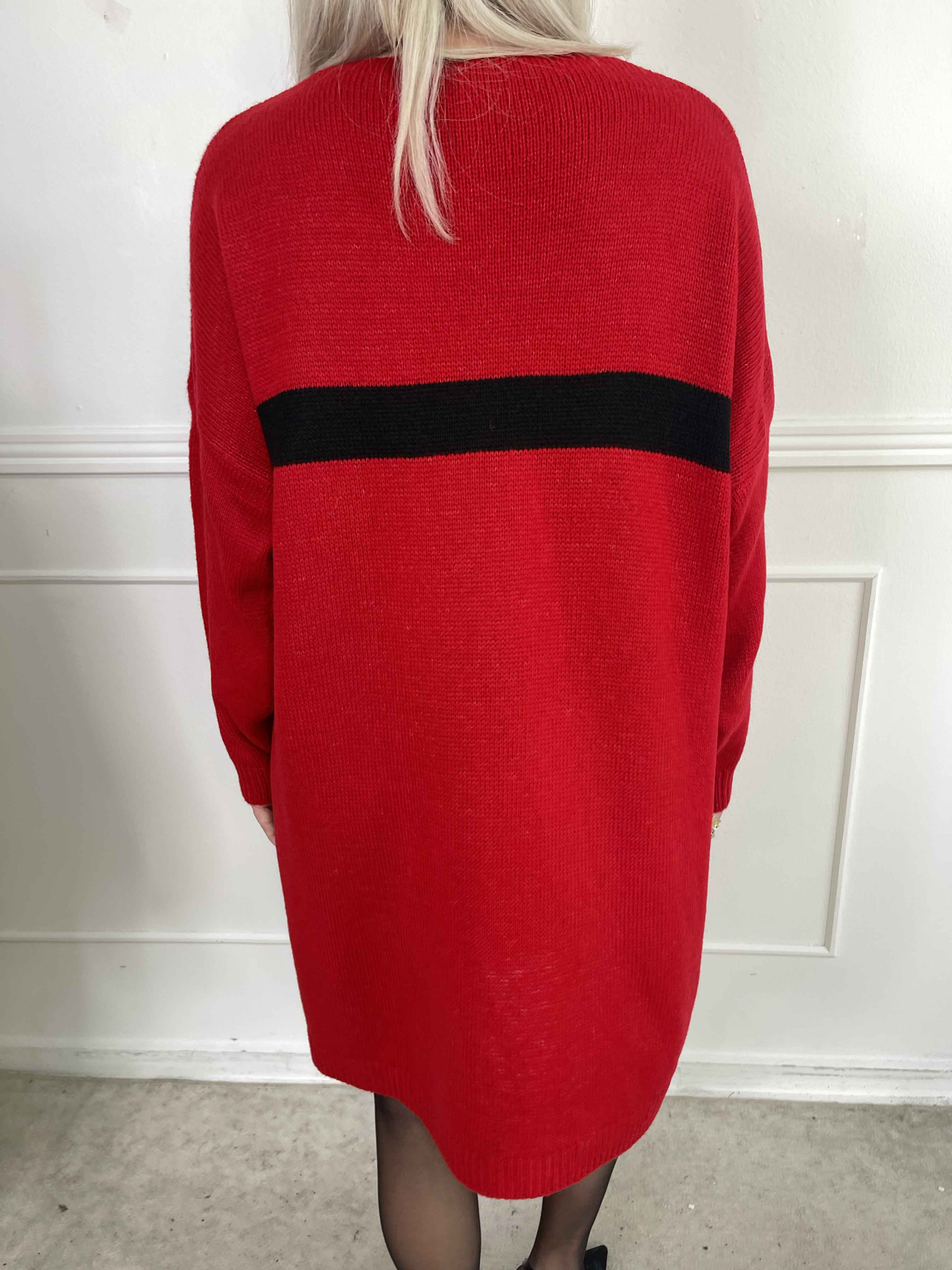 Berra - Stickad klänning med band och rosett