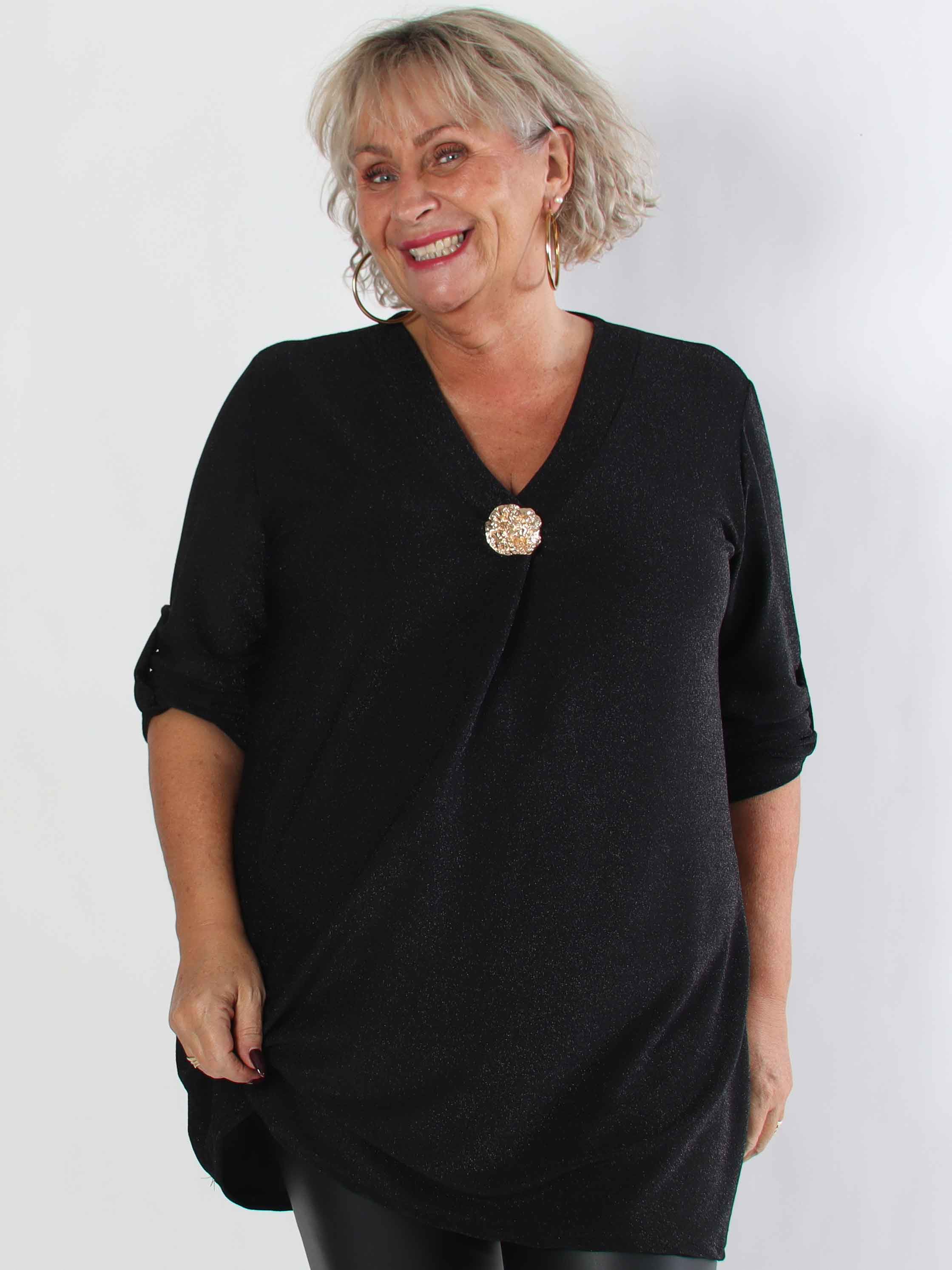 Betty - Söt glittrig plus size tunikaklänning med guldbrosch