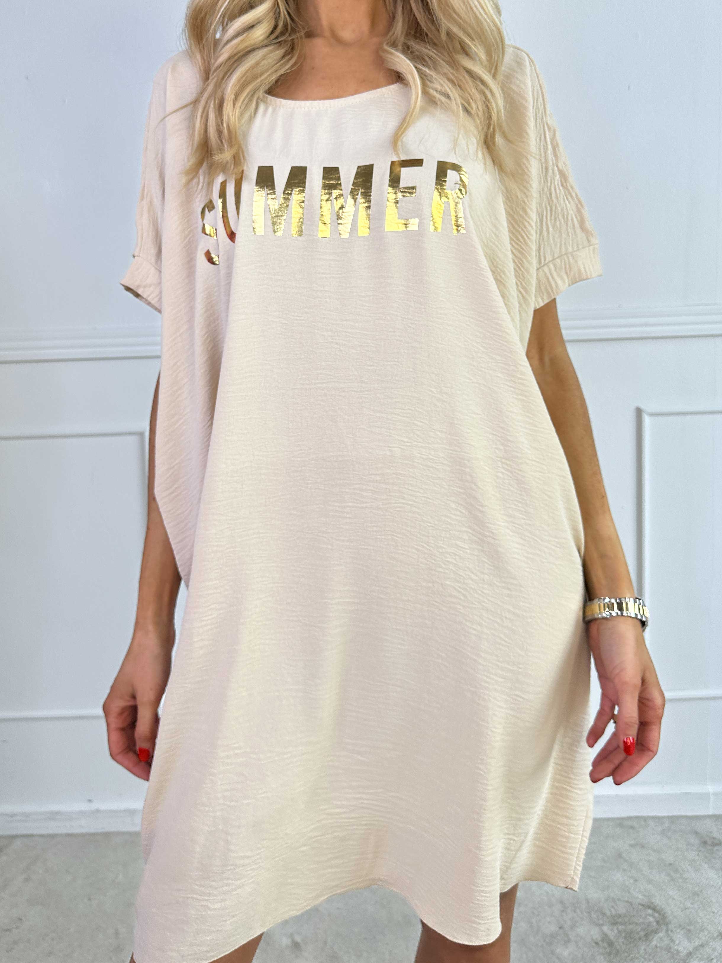 Bine - Söt klänning med lös passform och guldtryck på bröstet