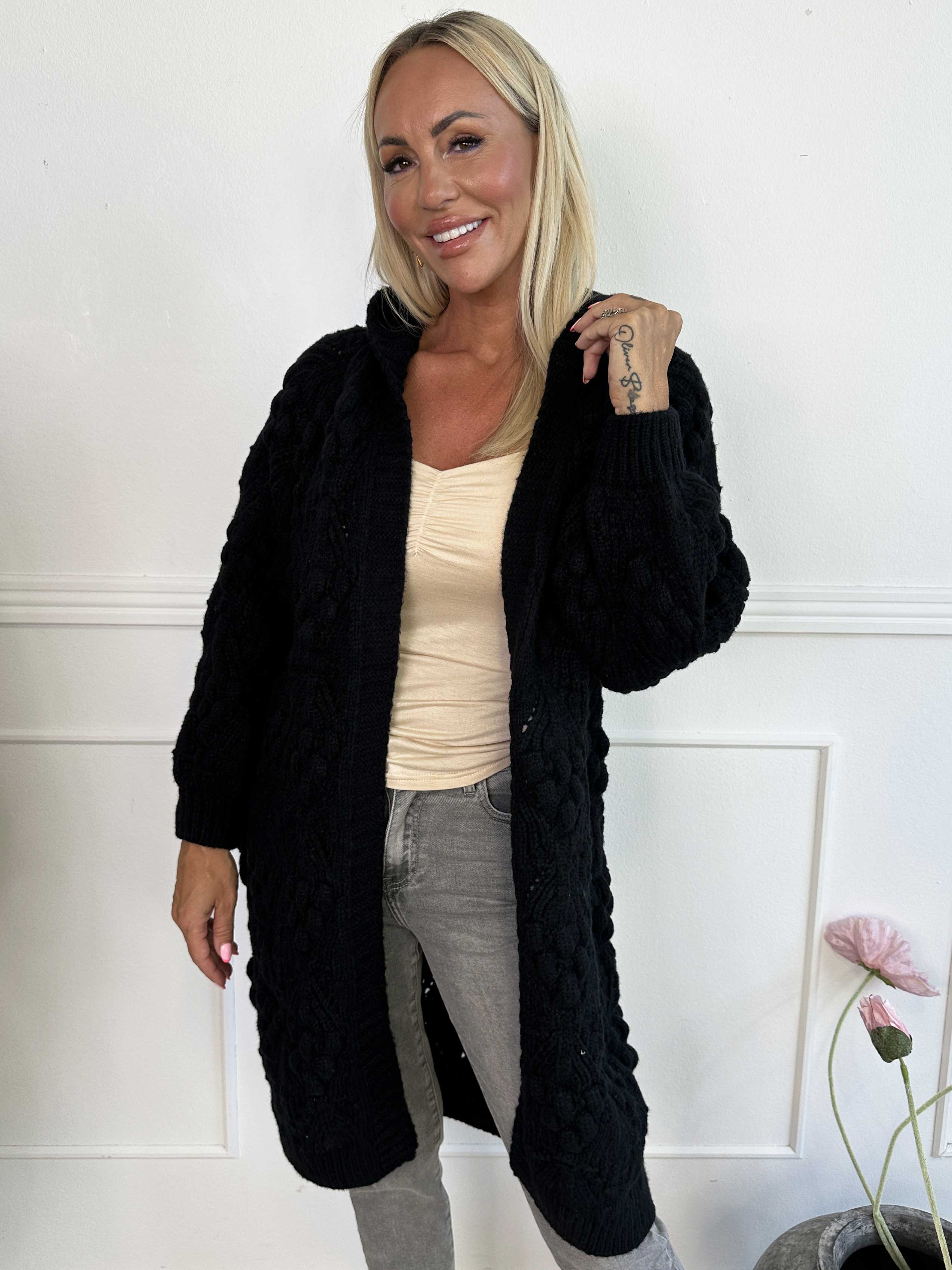 Cronia - Tjock stickad kofta med luva