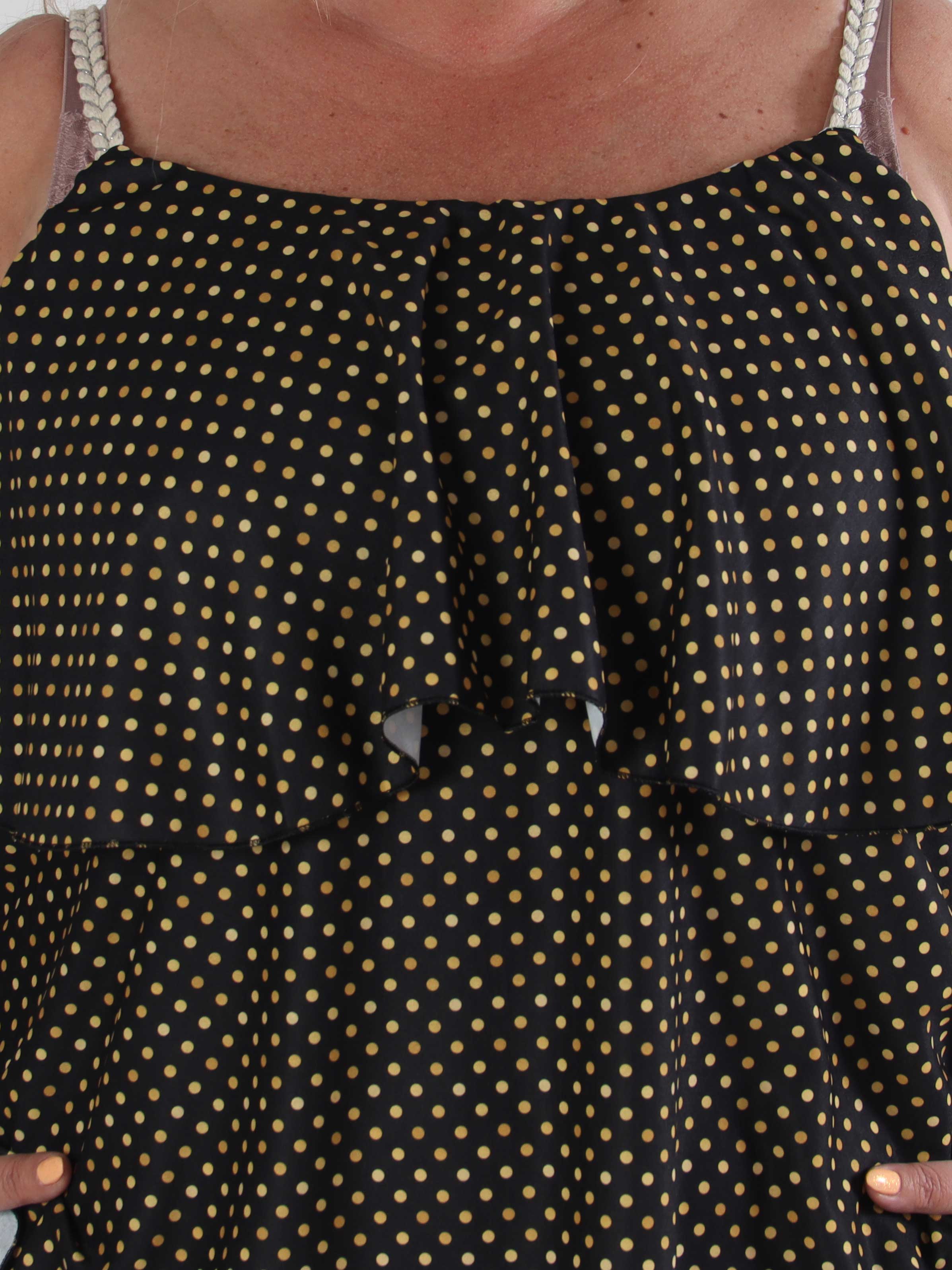 Blanca Dot Top - Prickig plus size topp med volangkant och flätade axelband