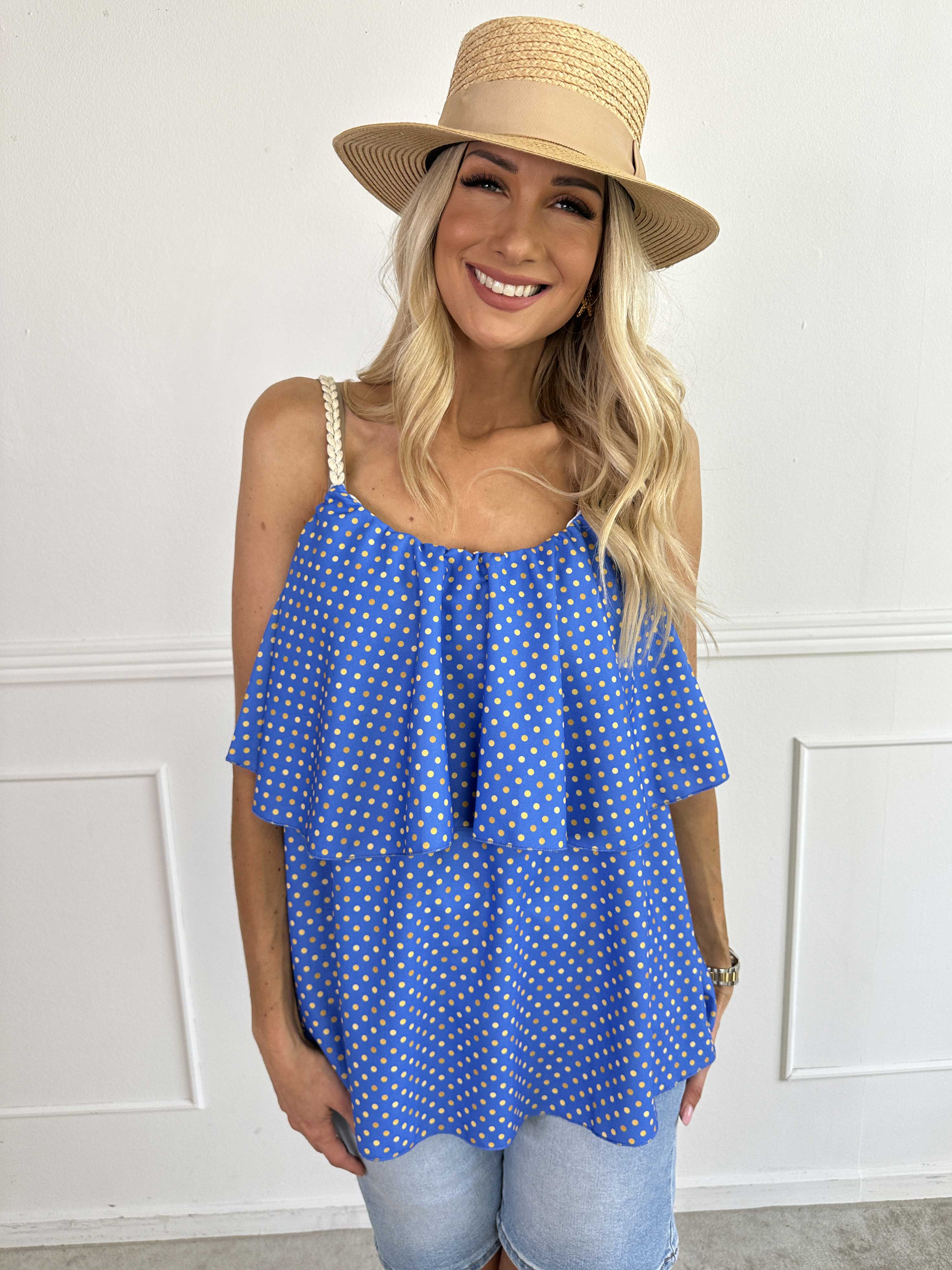 Blanca Dot Top - Prickig topp med volangkant och flätade axelband