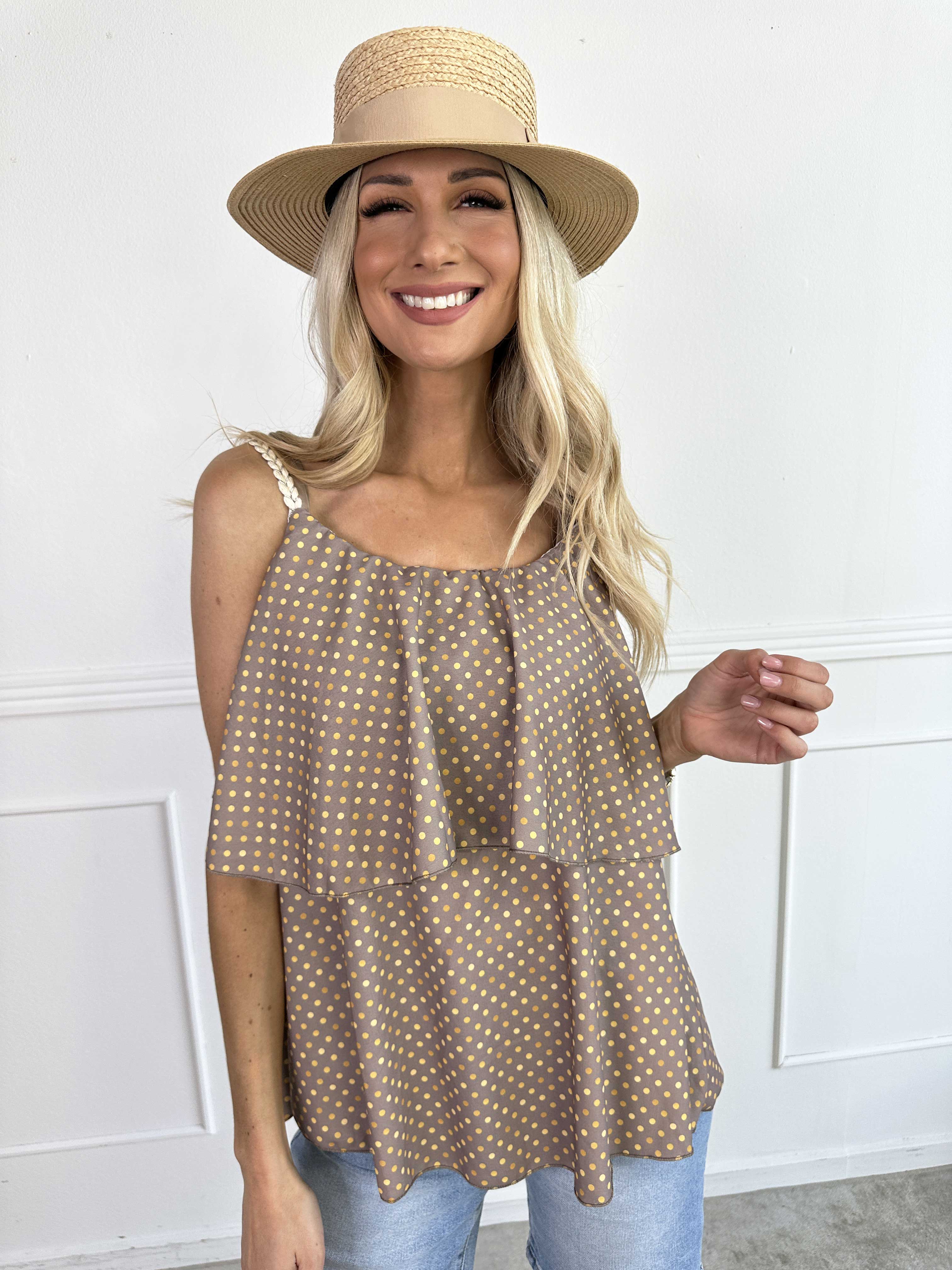 Blanca Dot Top - Prickig topp med volangkant och flätade axelband