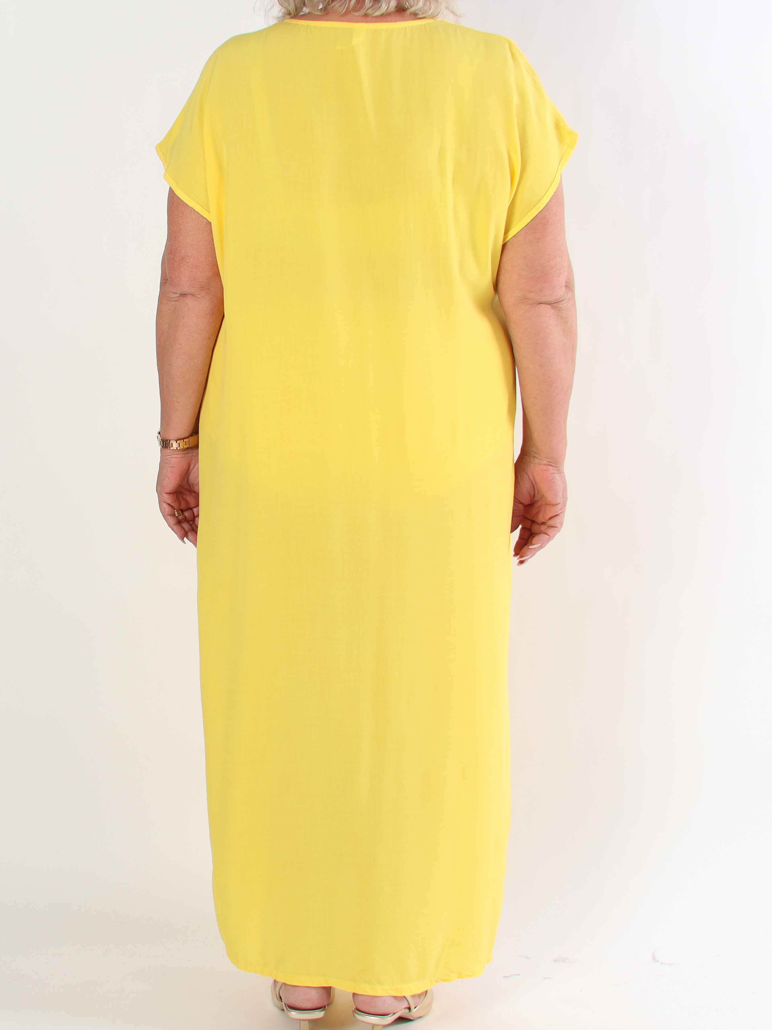 Briseis - Lång luftig plus size klänning i viskos med v-skärning