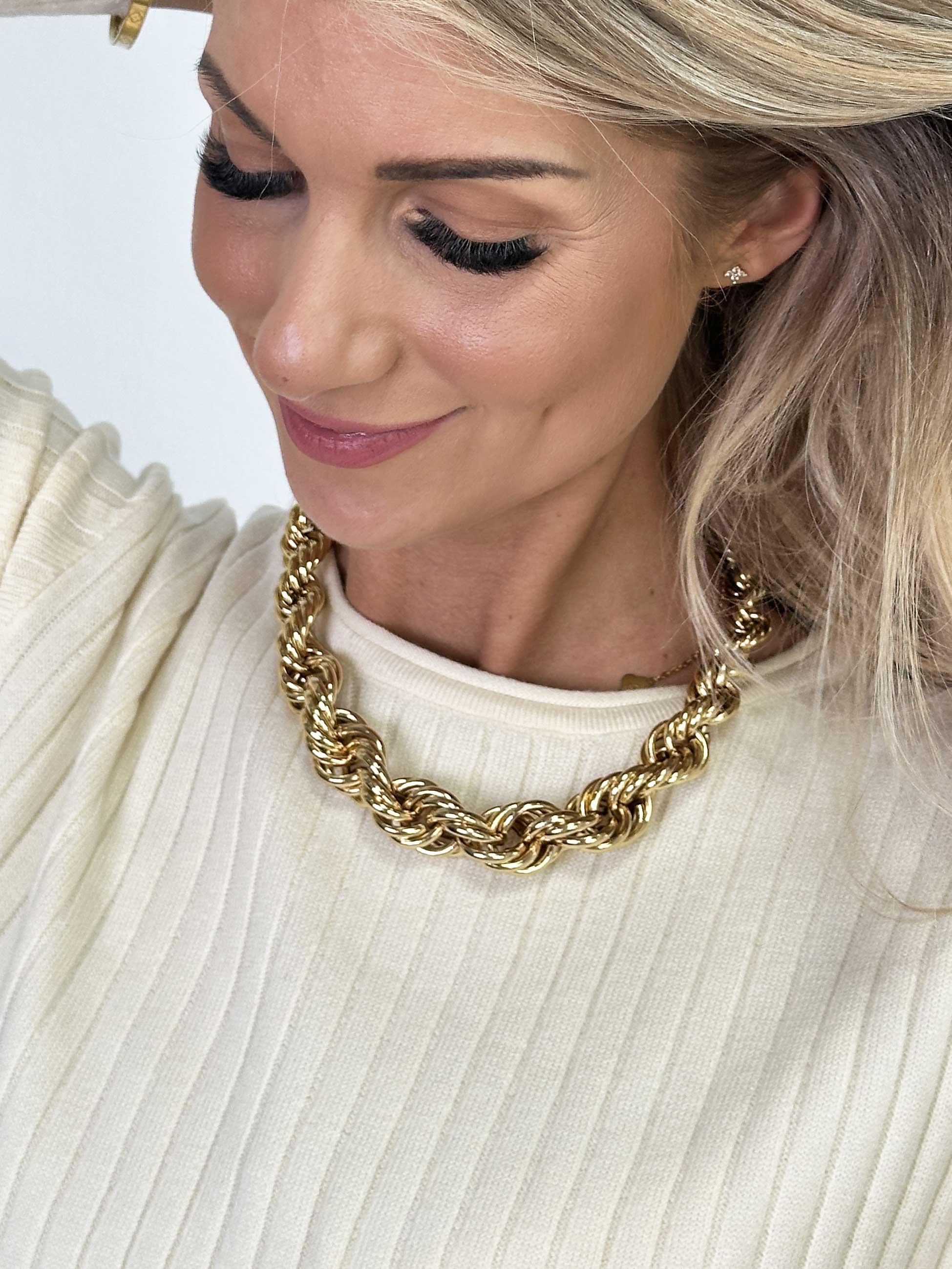 Brittani - Tvinnad guldhalsband