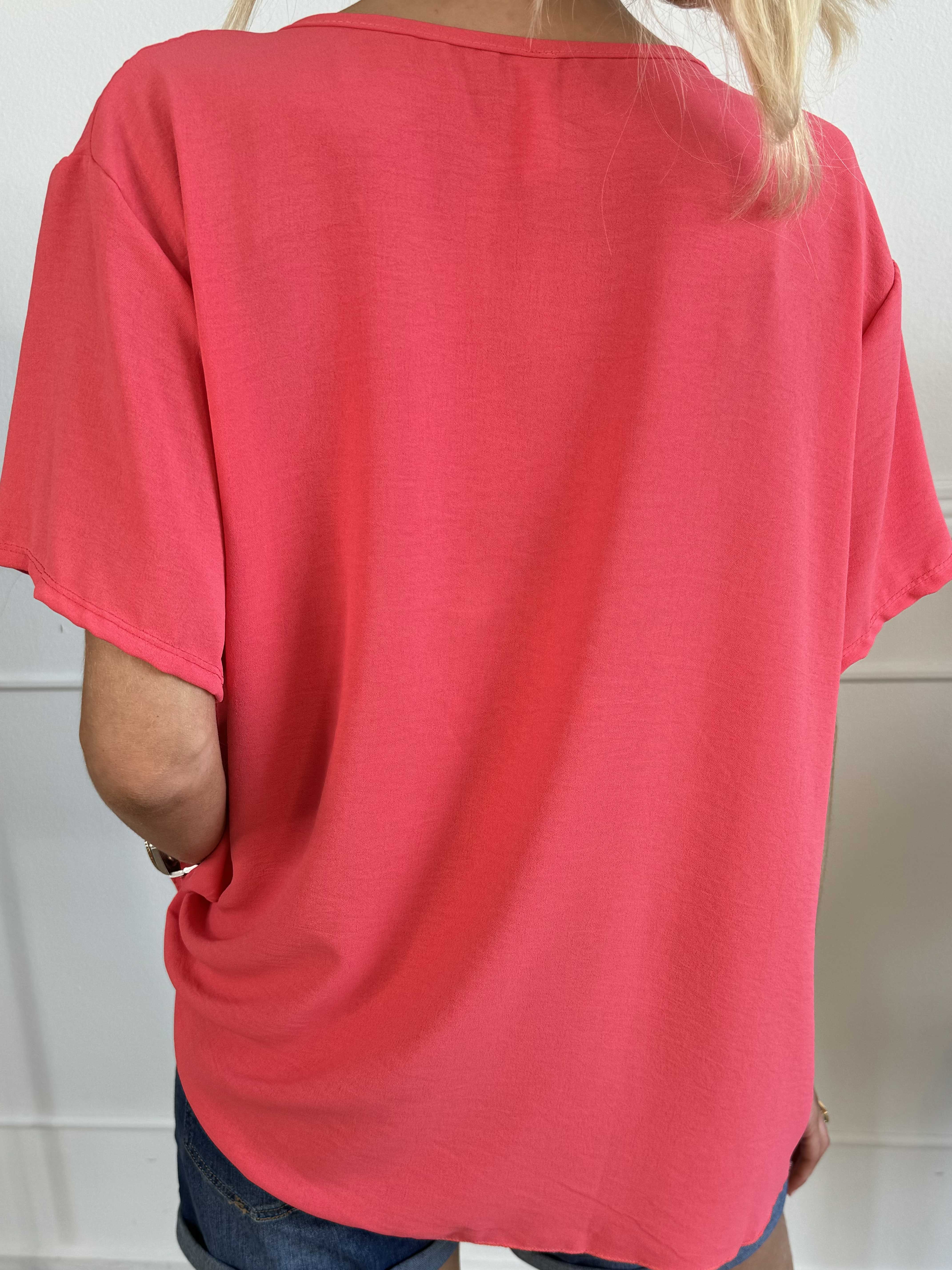 Camilia - Söt plisserad blus med liten ärm