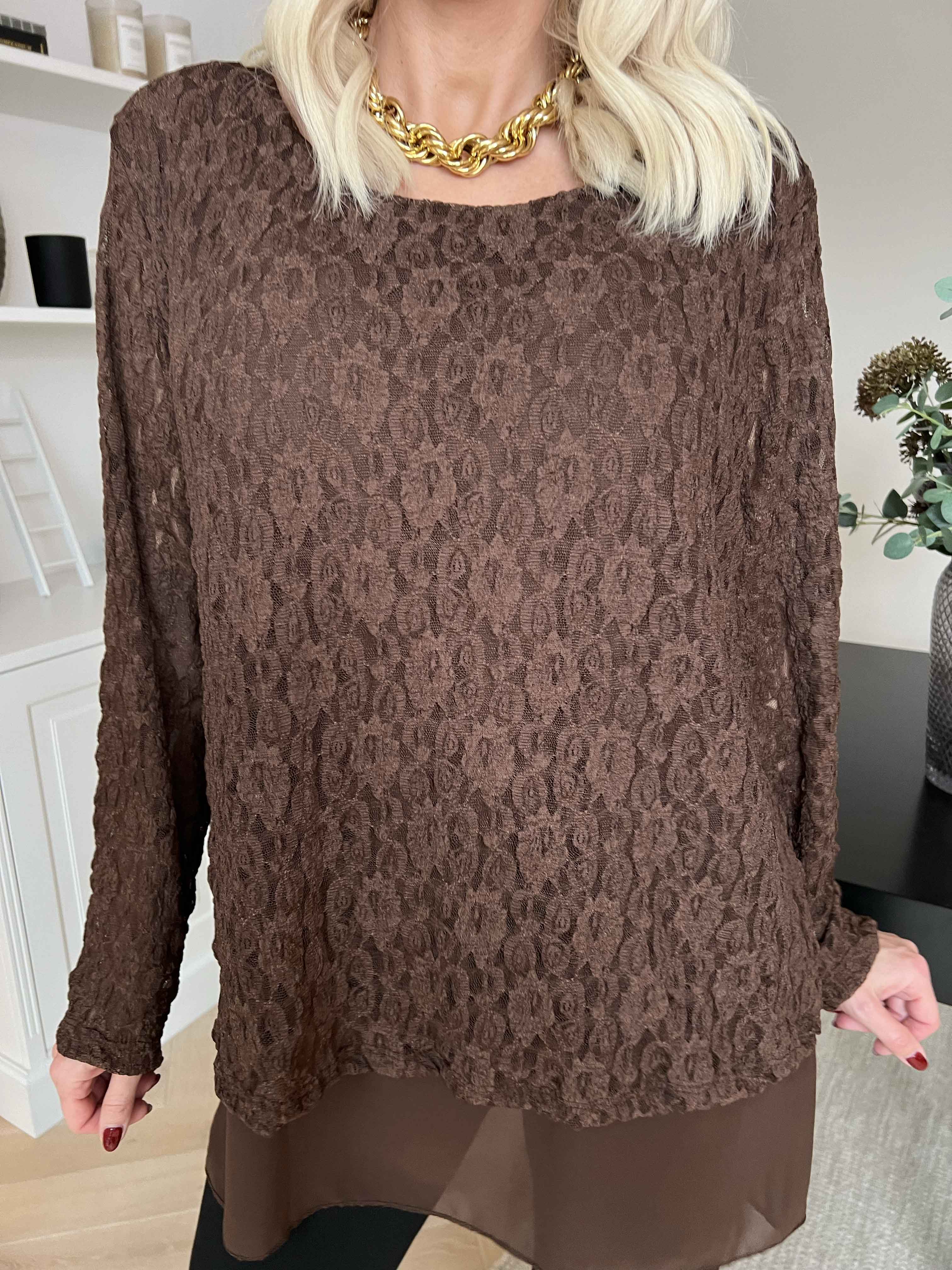 Candidas - Sød blondetunika med chiffonlag