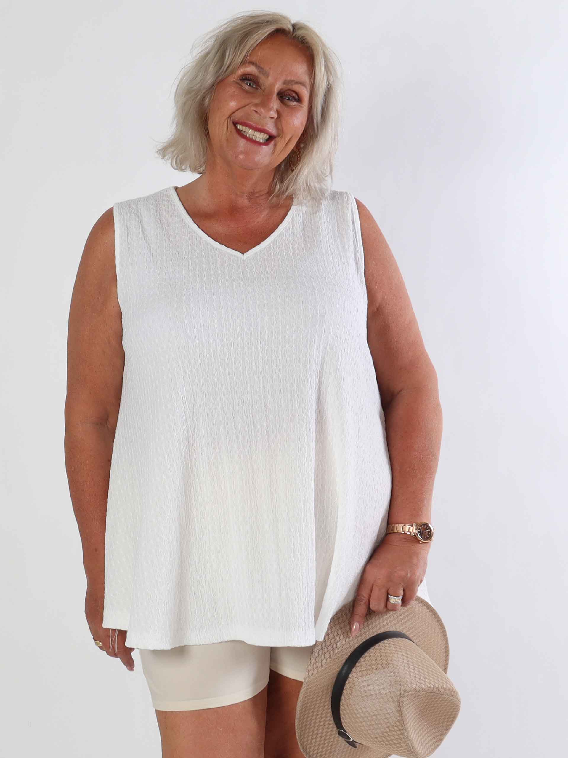 Carme - Söt plus size tunika i viskosblandning och lös passform