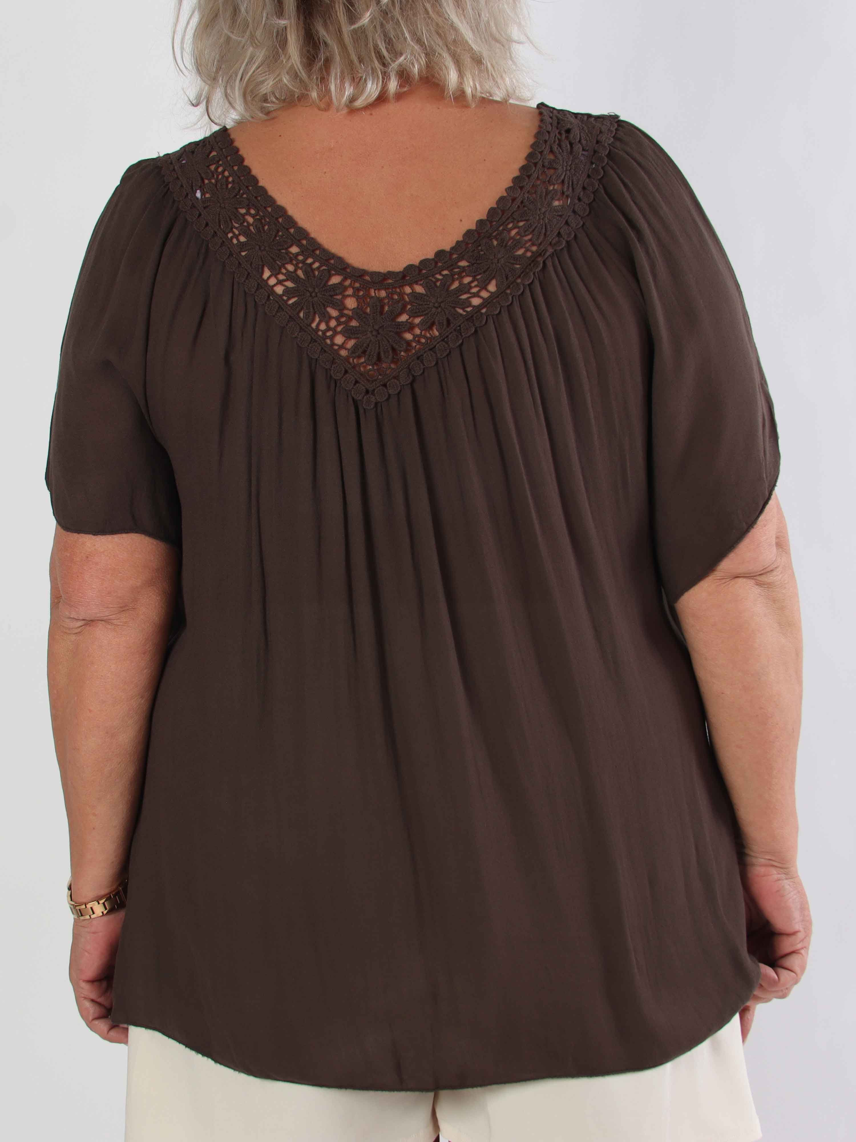 Cassandra - Söt lätt tunika i viskos med broderad skärning