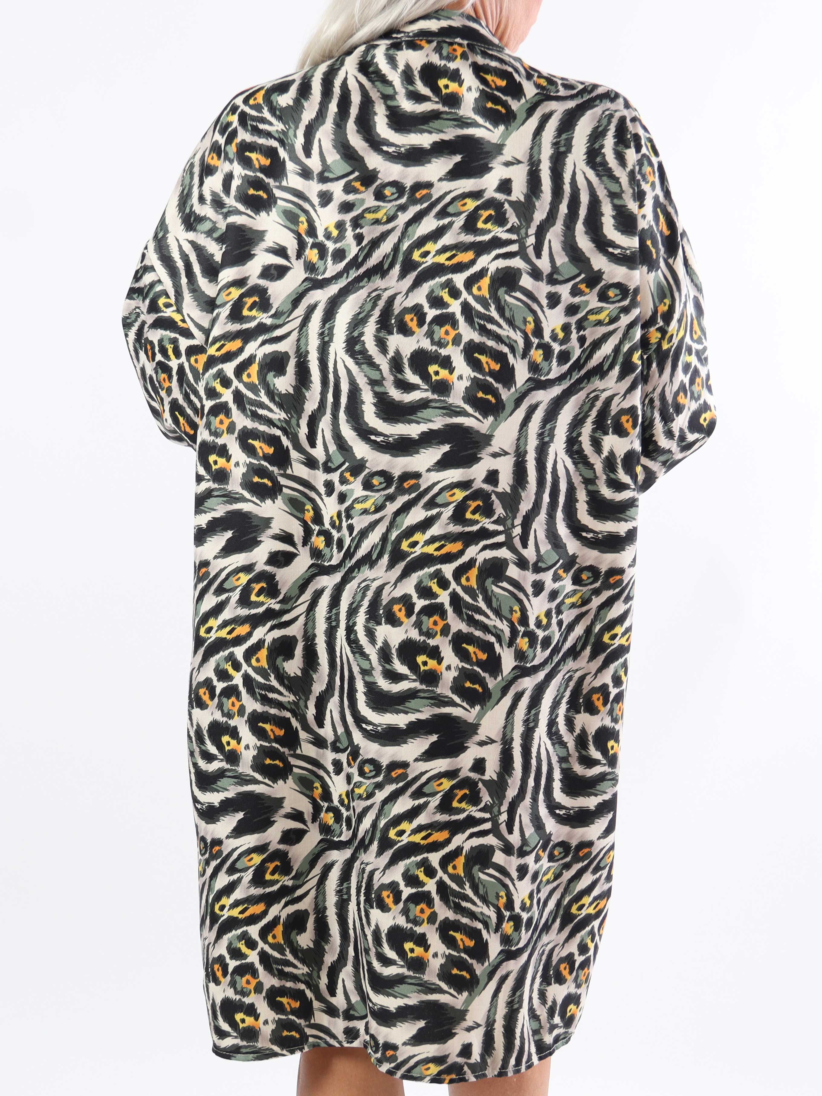 Cassia Animal - Tunikaklänning i plus size med volanger vid bröstet