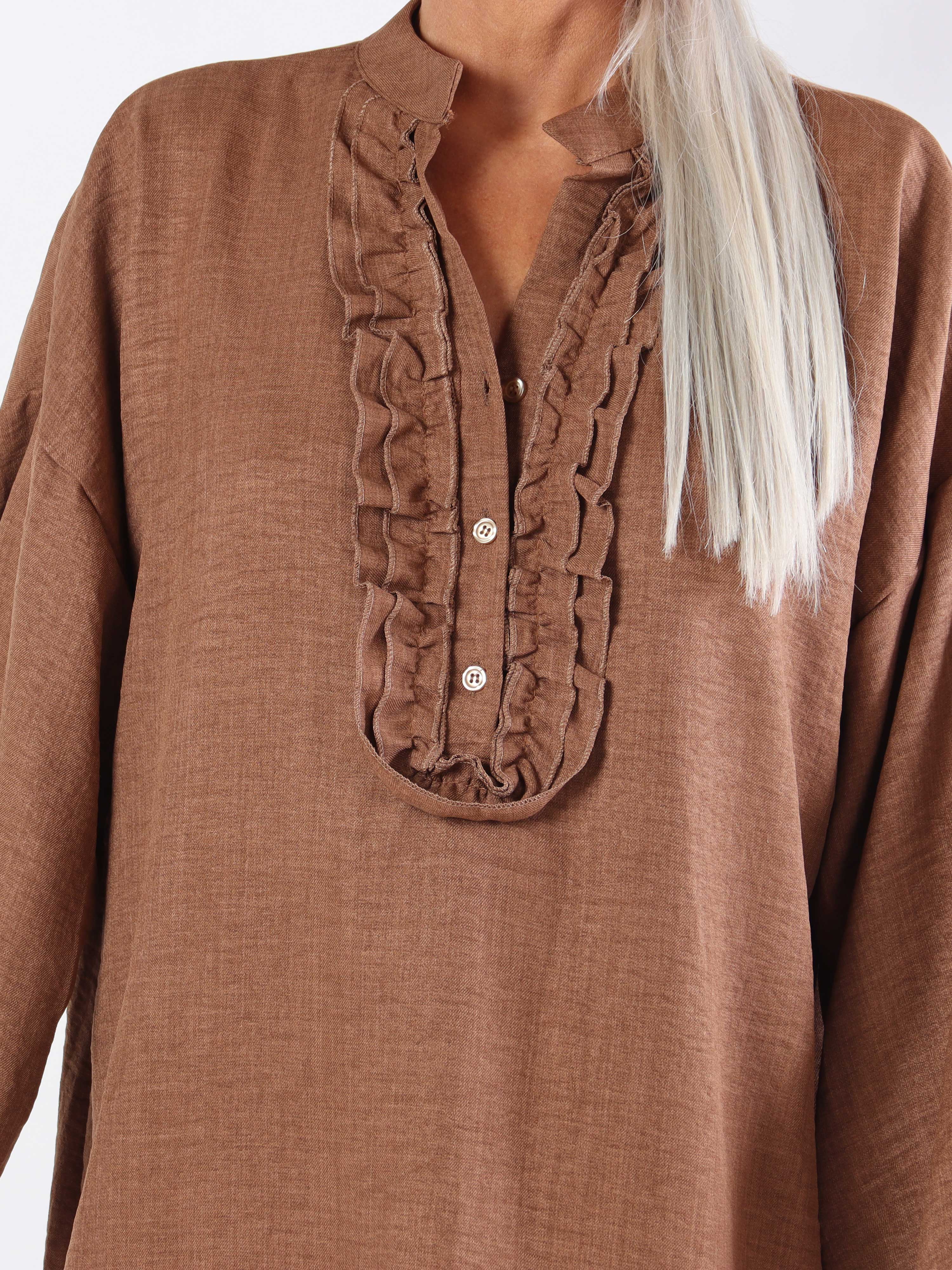 Cassia Plain - Tunikaklänning i plus size med volanger vid bröstet