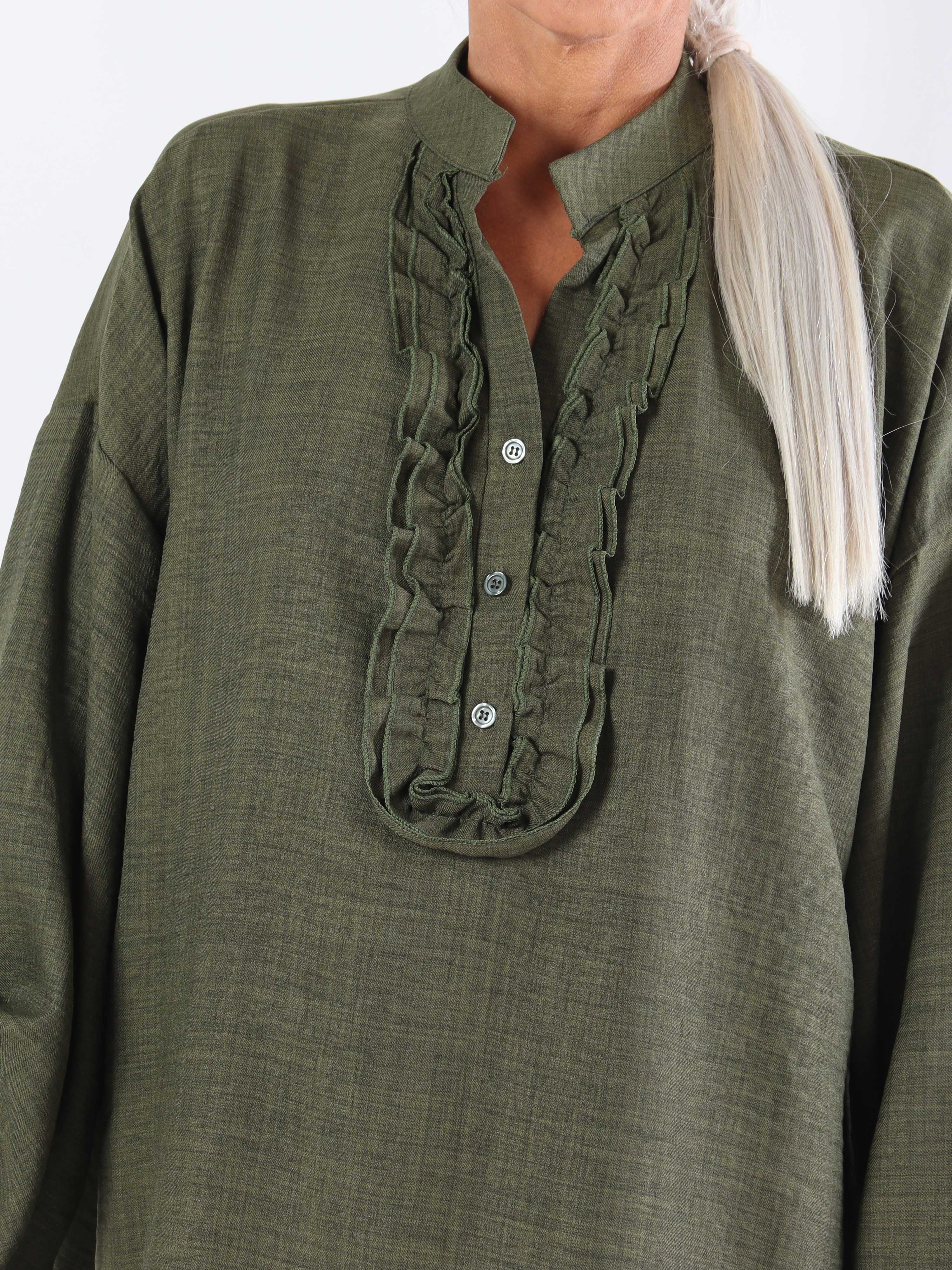 Cassia Plain - Tunikaklänning i plus size med volanger vid bröstet