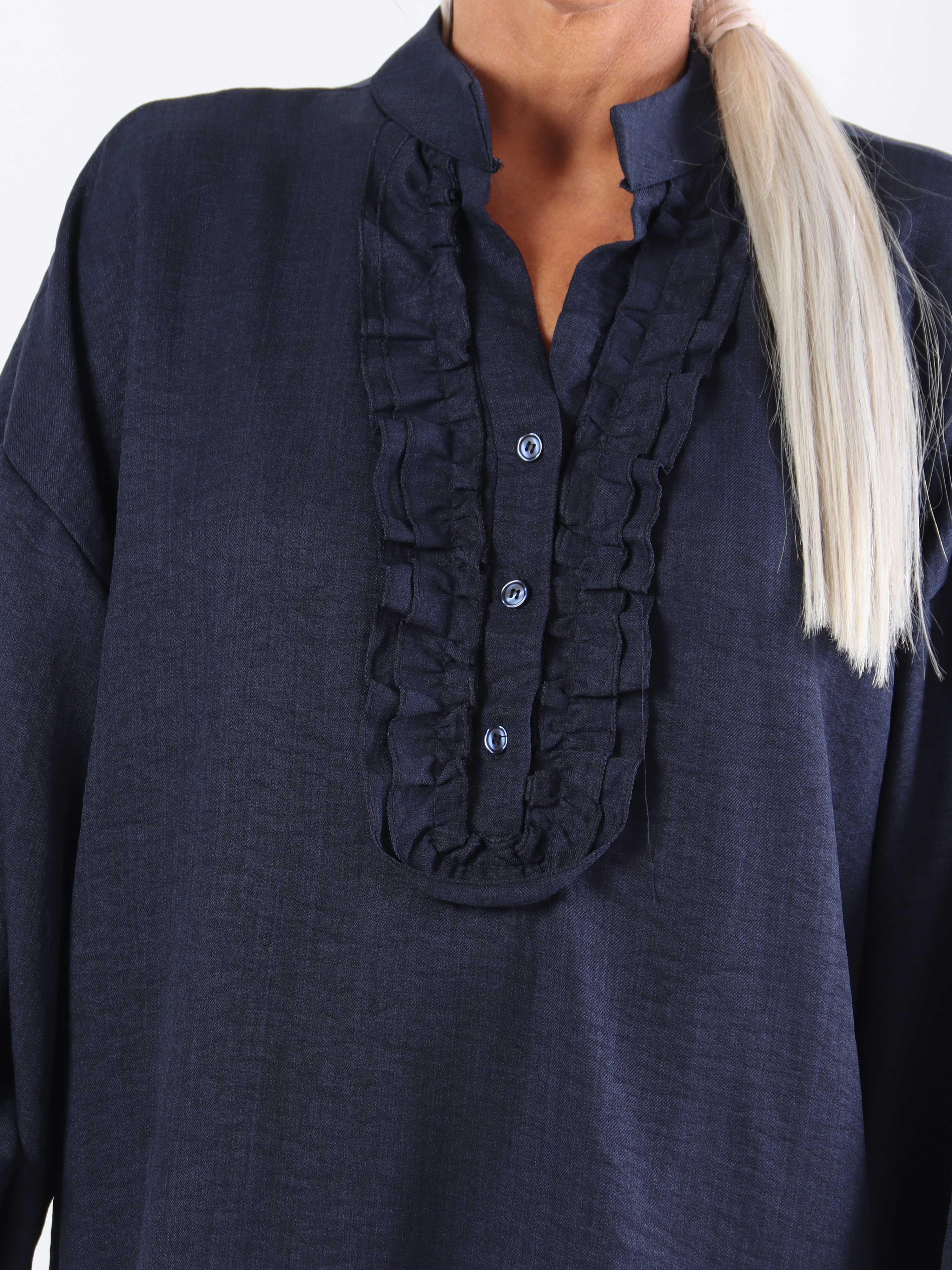 Cassia Plain - Tunikaklänning i plus size med volanger vid bröstet