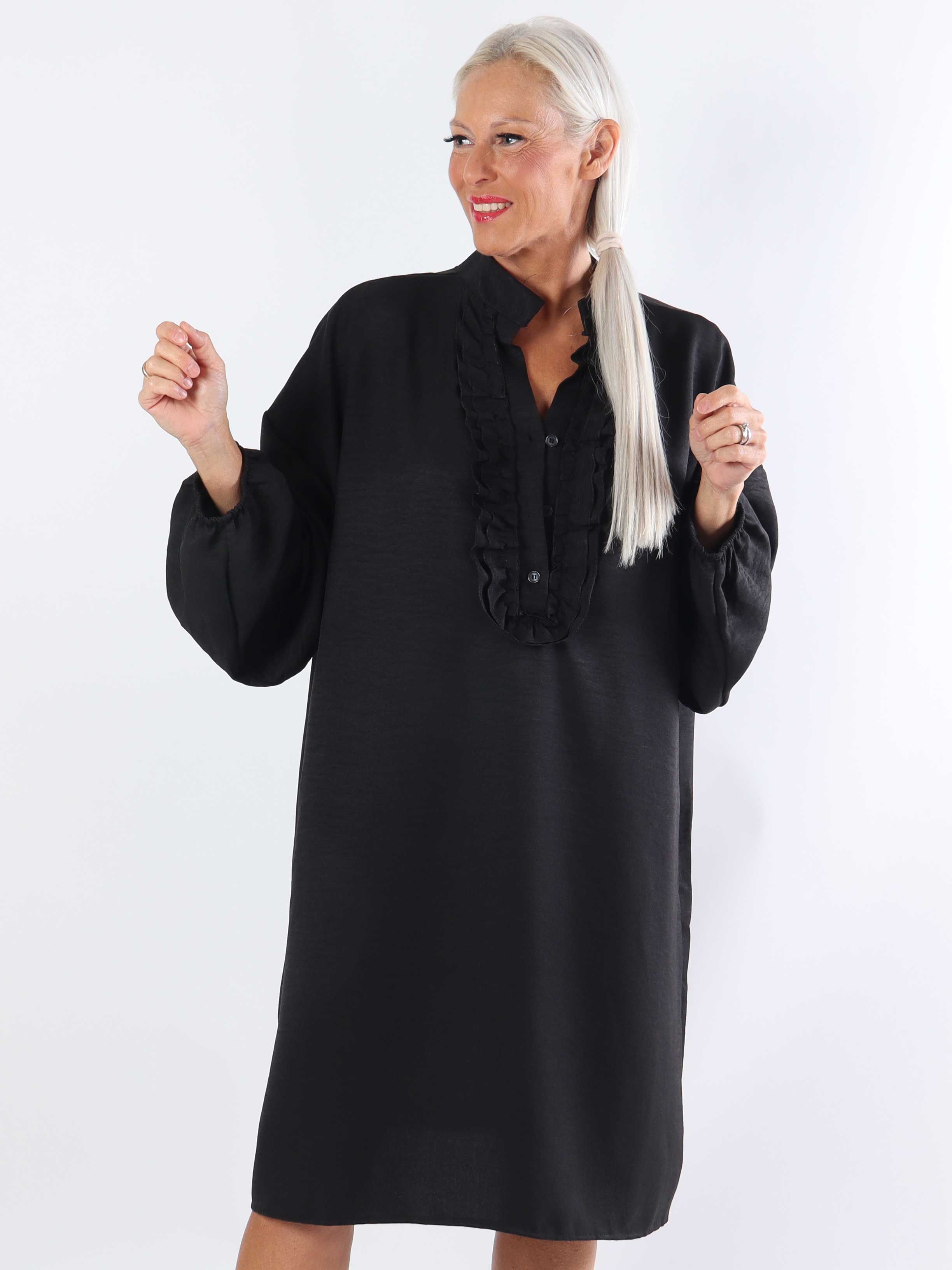 Cassia Plain - Tunikaklänning i plus size med volanger vid bröstet