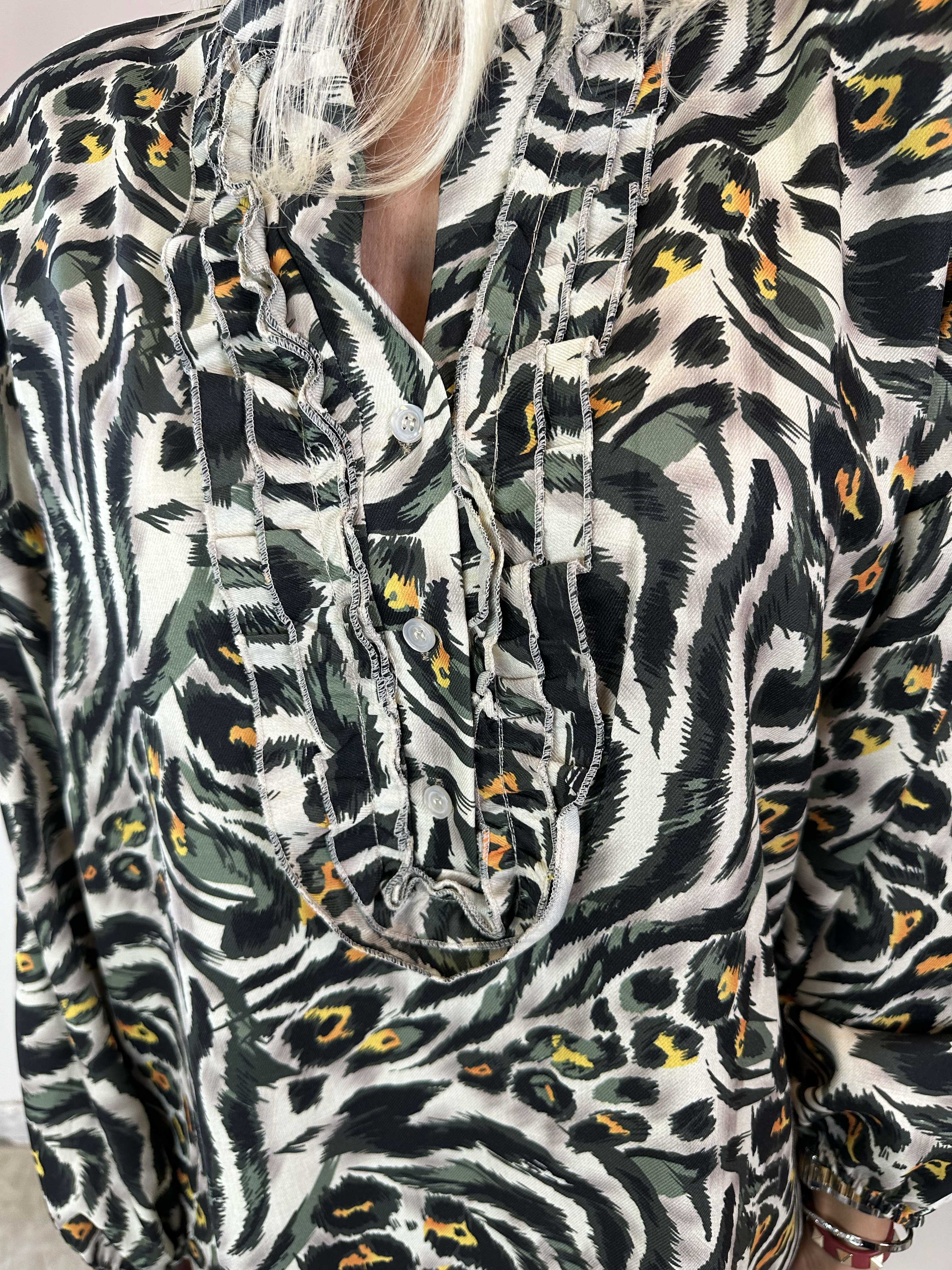 Cassia Animal - Tunikaklänning med volanger vid bröstet